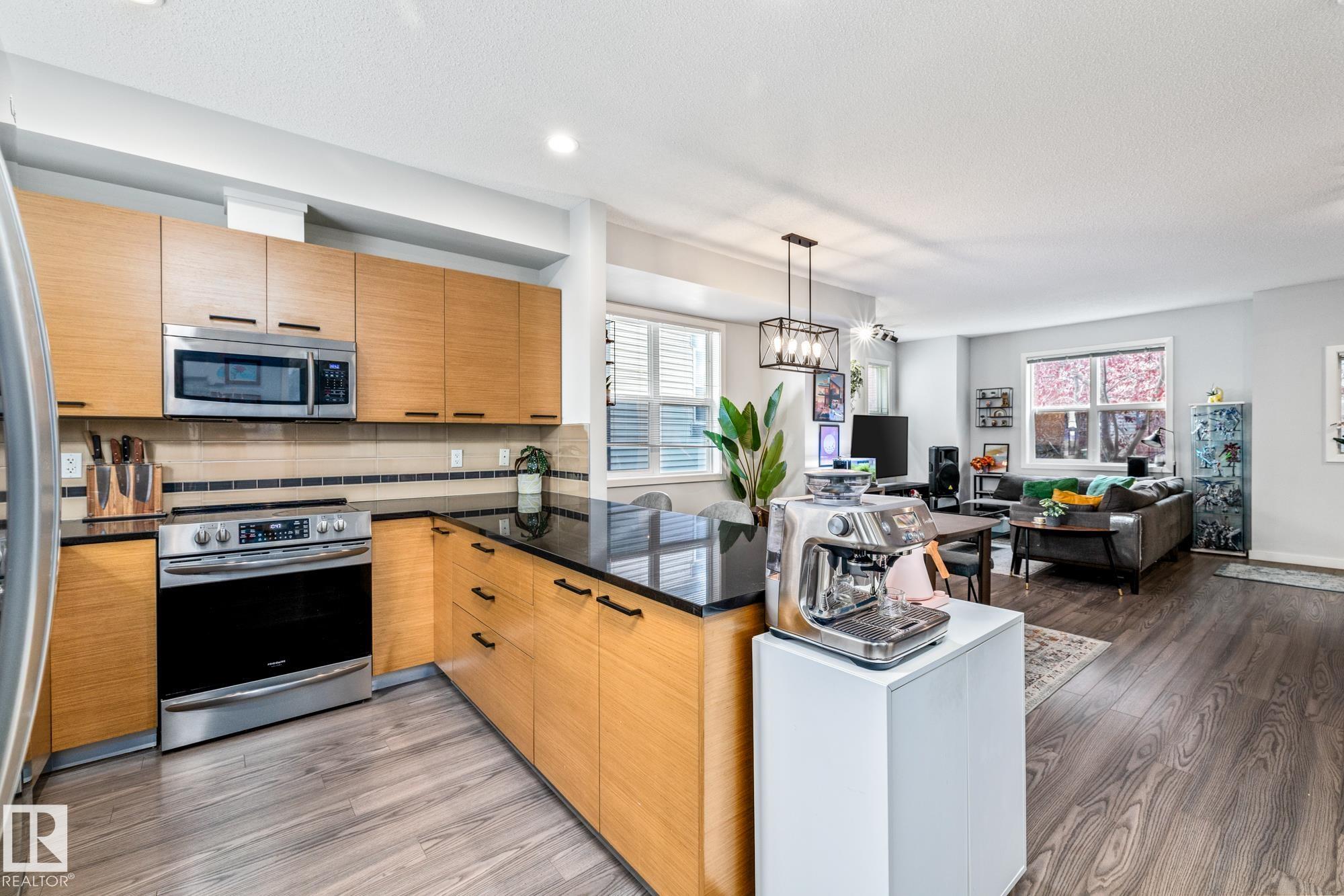655 Watt Boulevard Southwest #45, Edmonton, AB T6X 0Y2