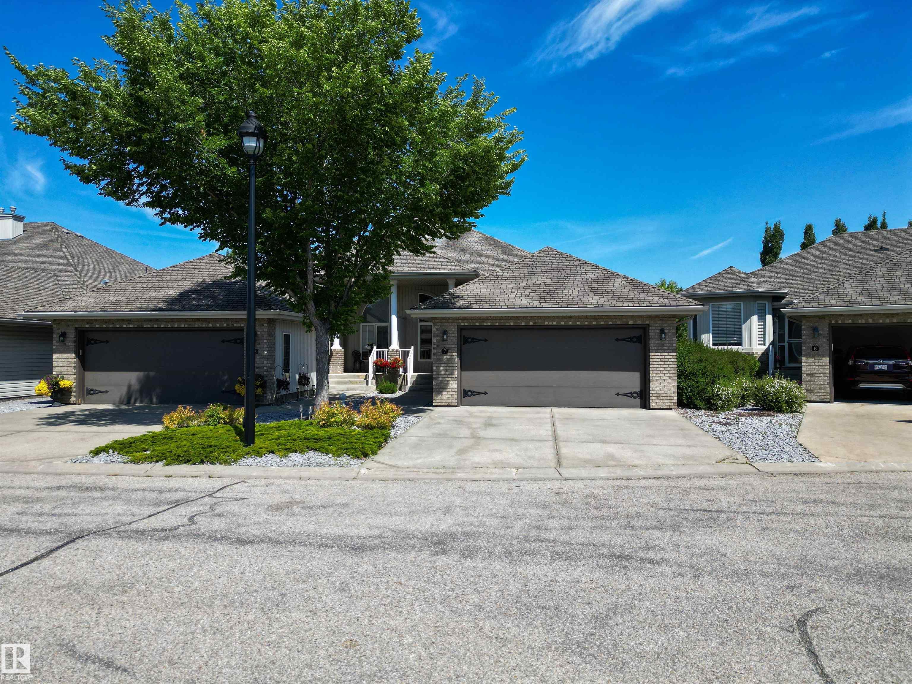 10848 8 Avenue Southwest #unit 7, Edmonton, AB T6W 1G5