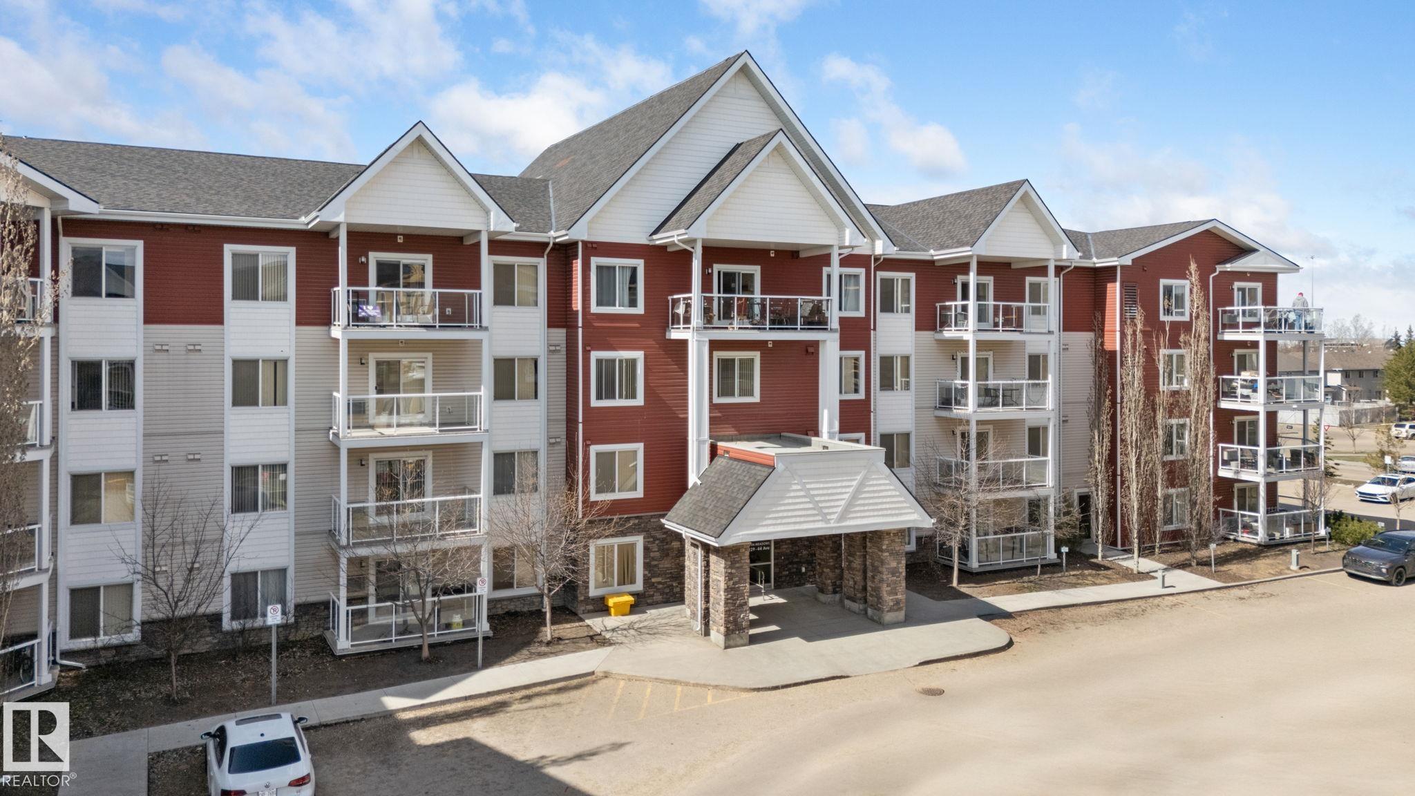2229 44 Avenue Northwest #303, Edmonton, AB T5T 0W6