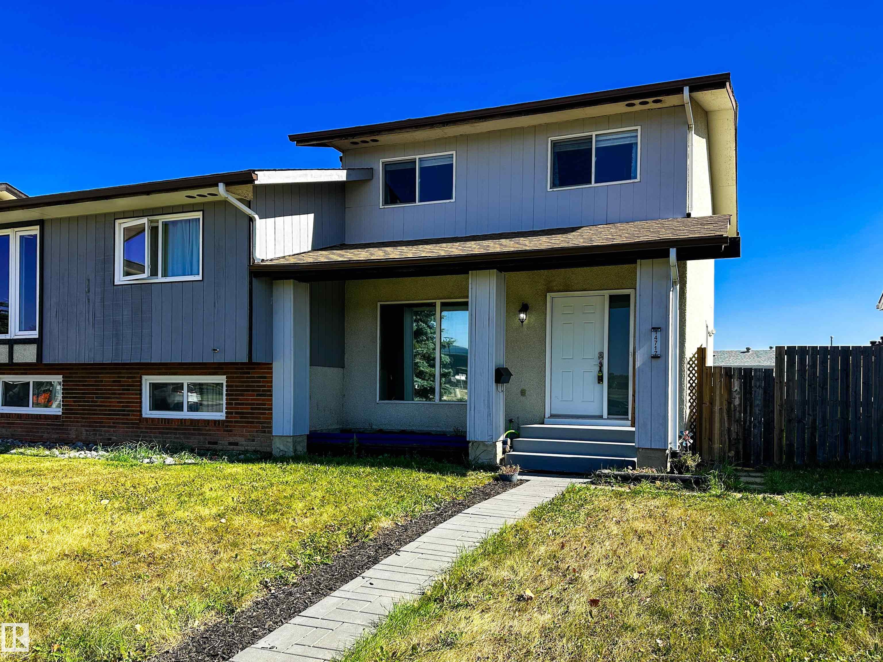 118 St Nw Unit 14717 St, Edmonton, AB T5X 1K4