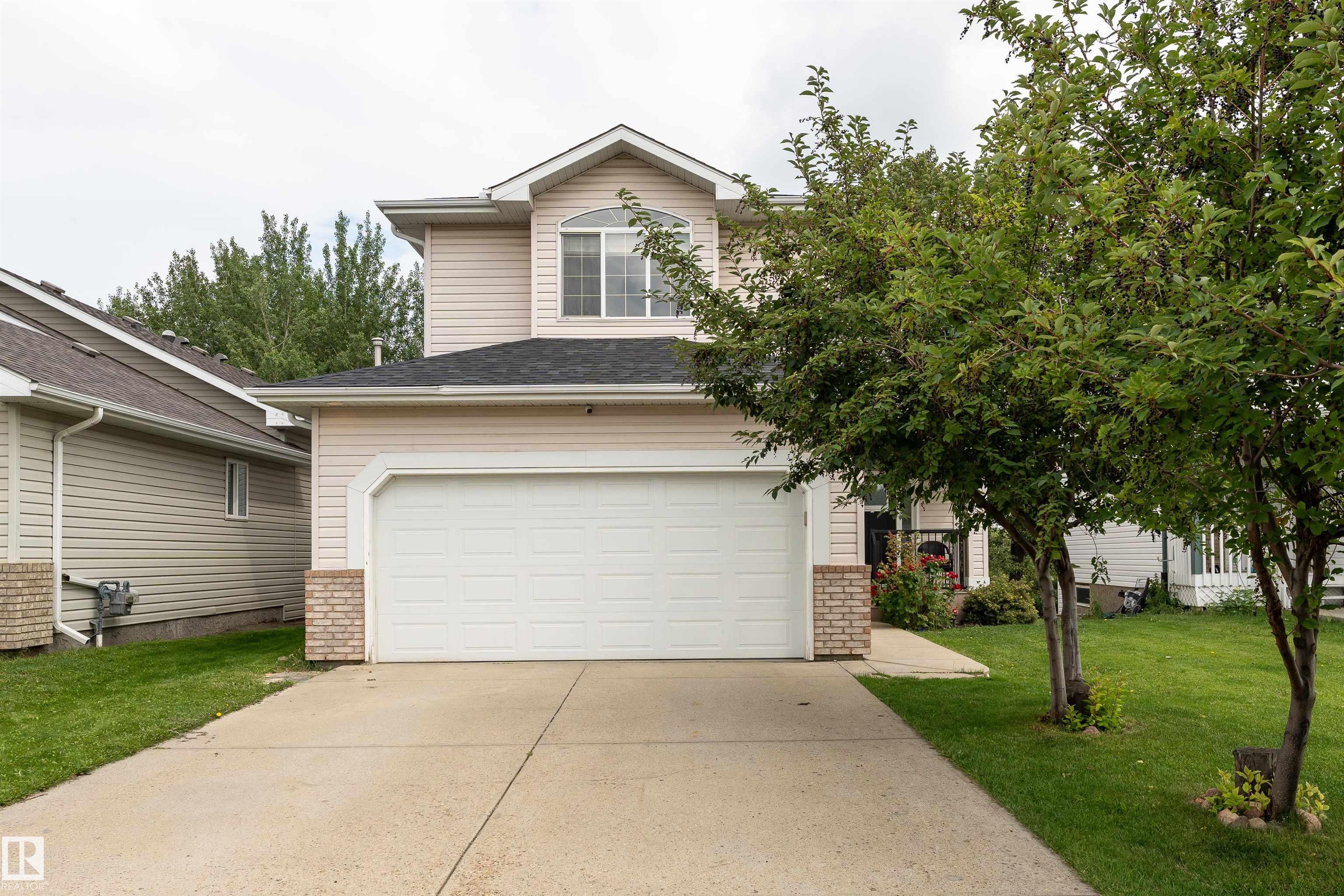 21 Donnely Tc Ter, Sherwood Park, AB T8H 2B3