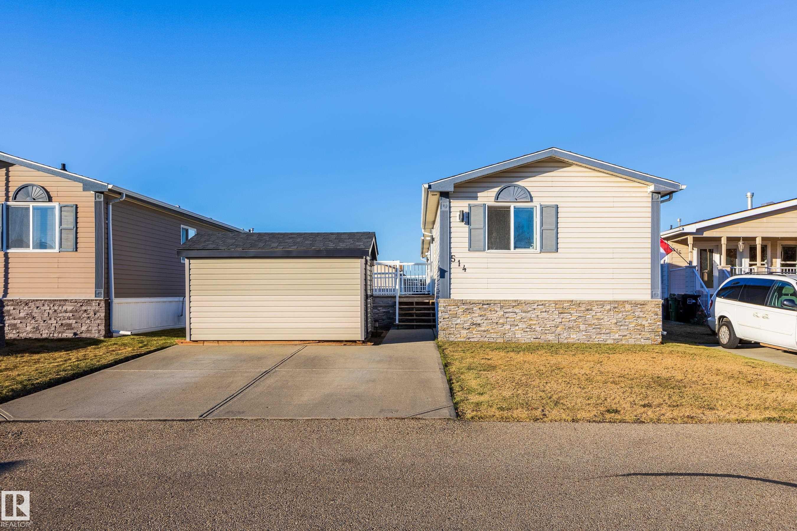514 Maple Wood Cr Cres NW, Edmonton, AB T6P 0A9