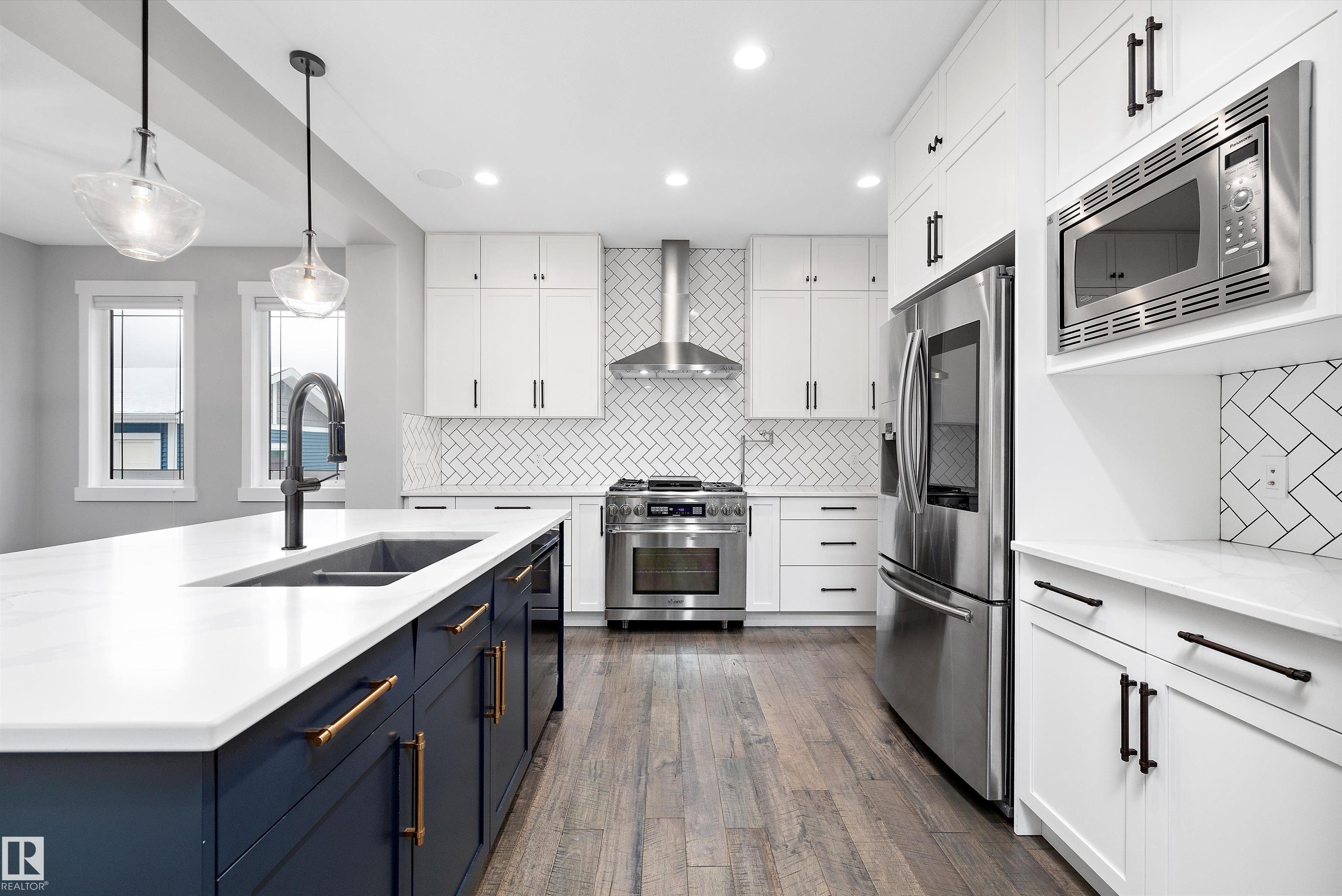 4229 Veterans Way NW, Edmonton, AB T5E 6W7