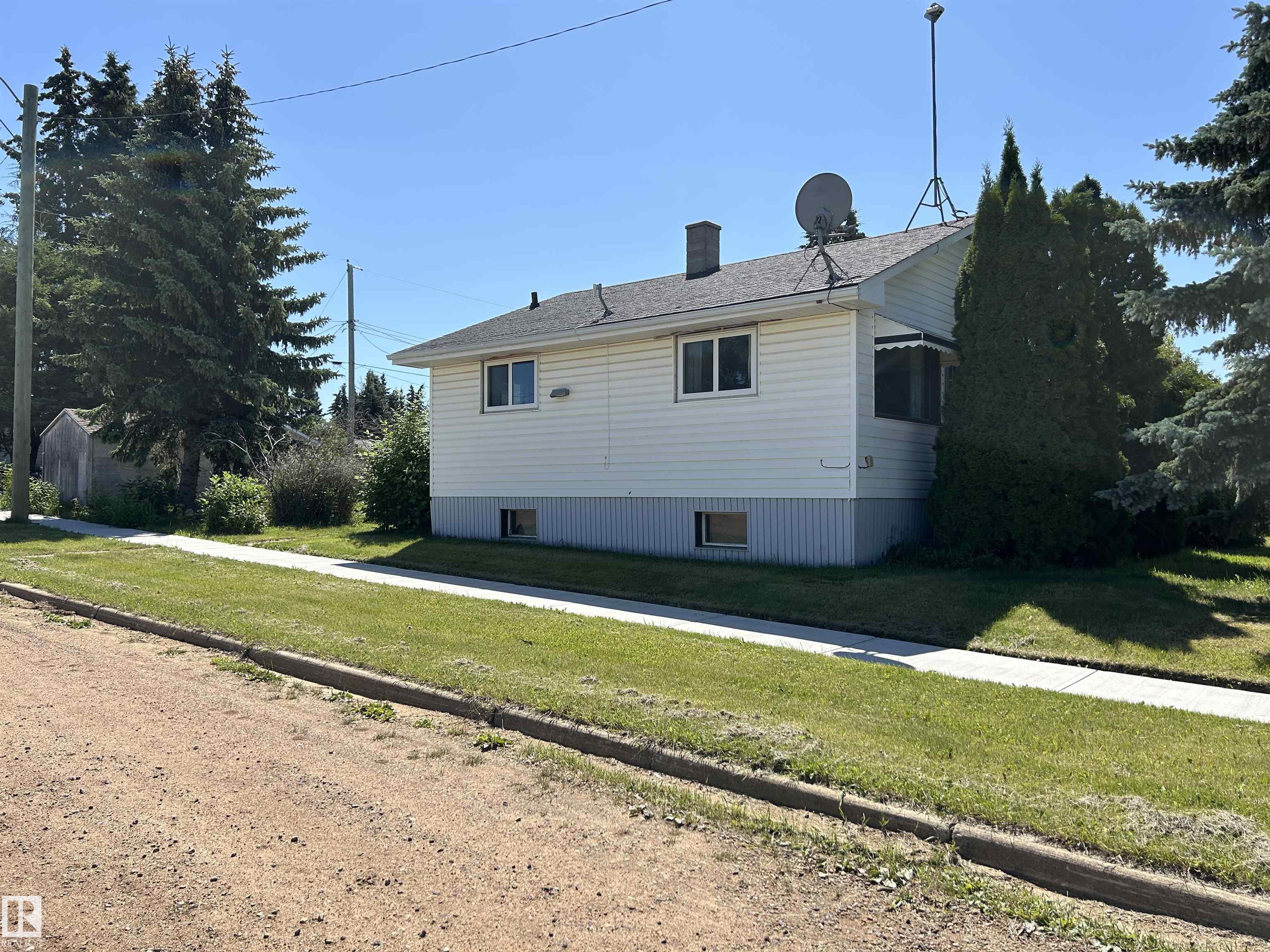 5 St Unit 433 St, Thorhild, AB T0A 3J0