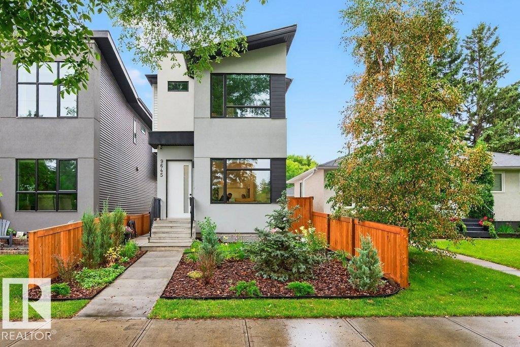 70 Av Nw Unit 9645 Ave, Edmonton, AB T6E 0V2