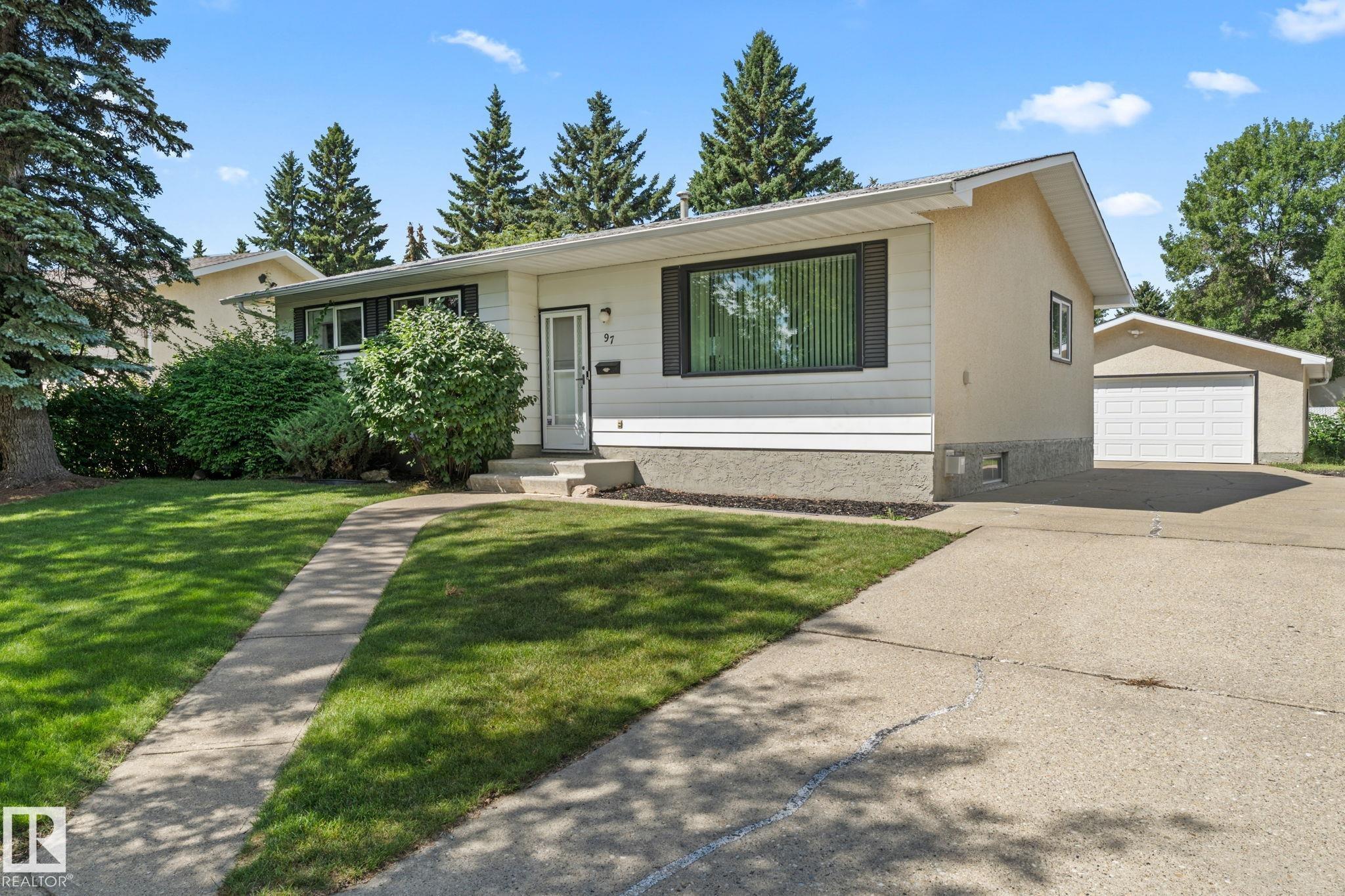 97 Lambert Cr Cres, St. Albert, AB T8N 1M5