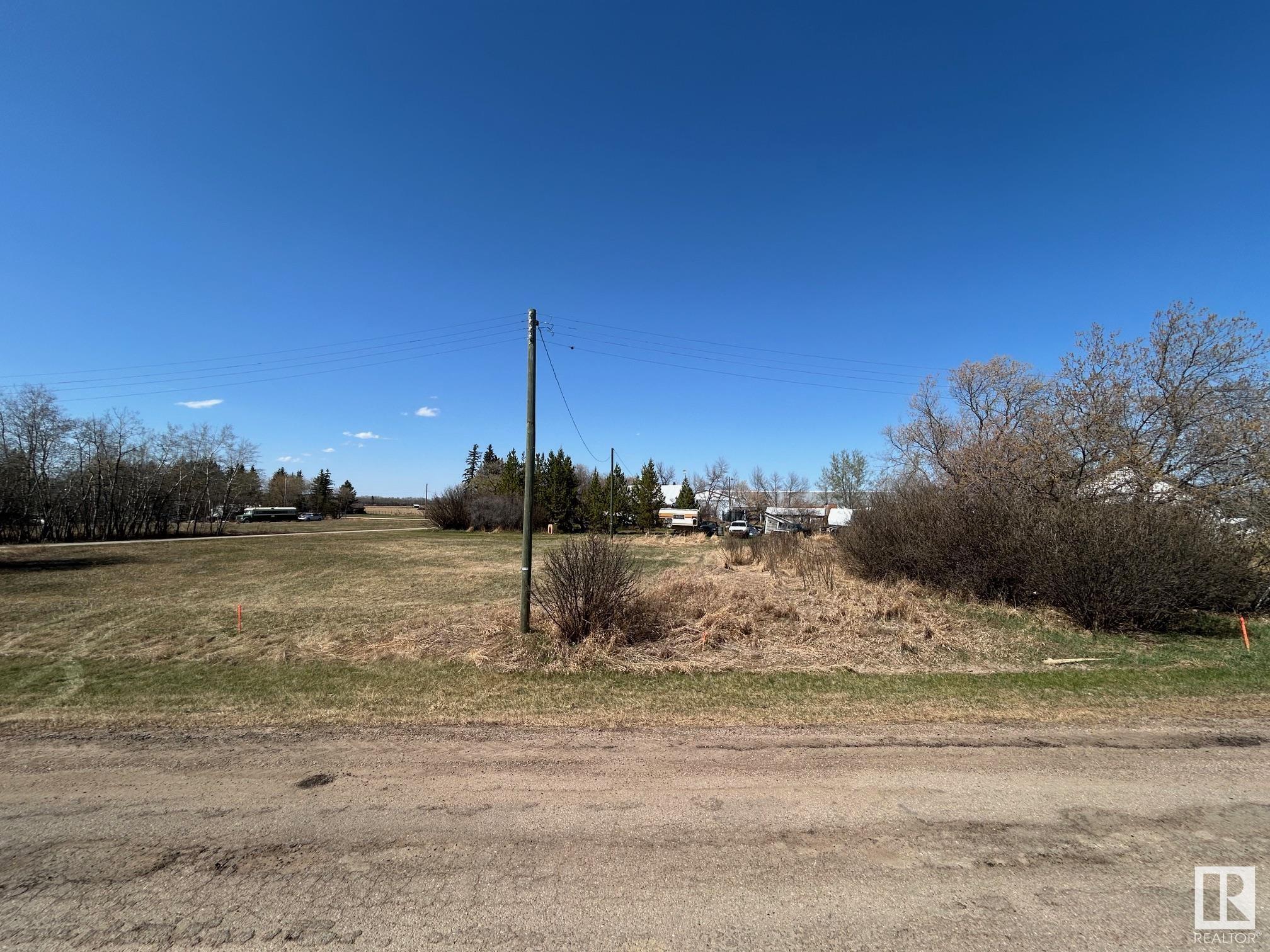 50 Av Unit 5008 Ave, Therien, AB T0A 1P0