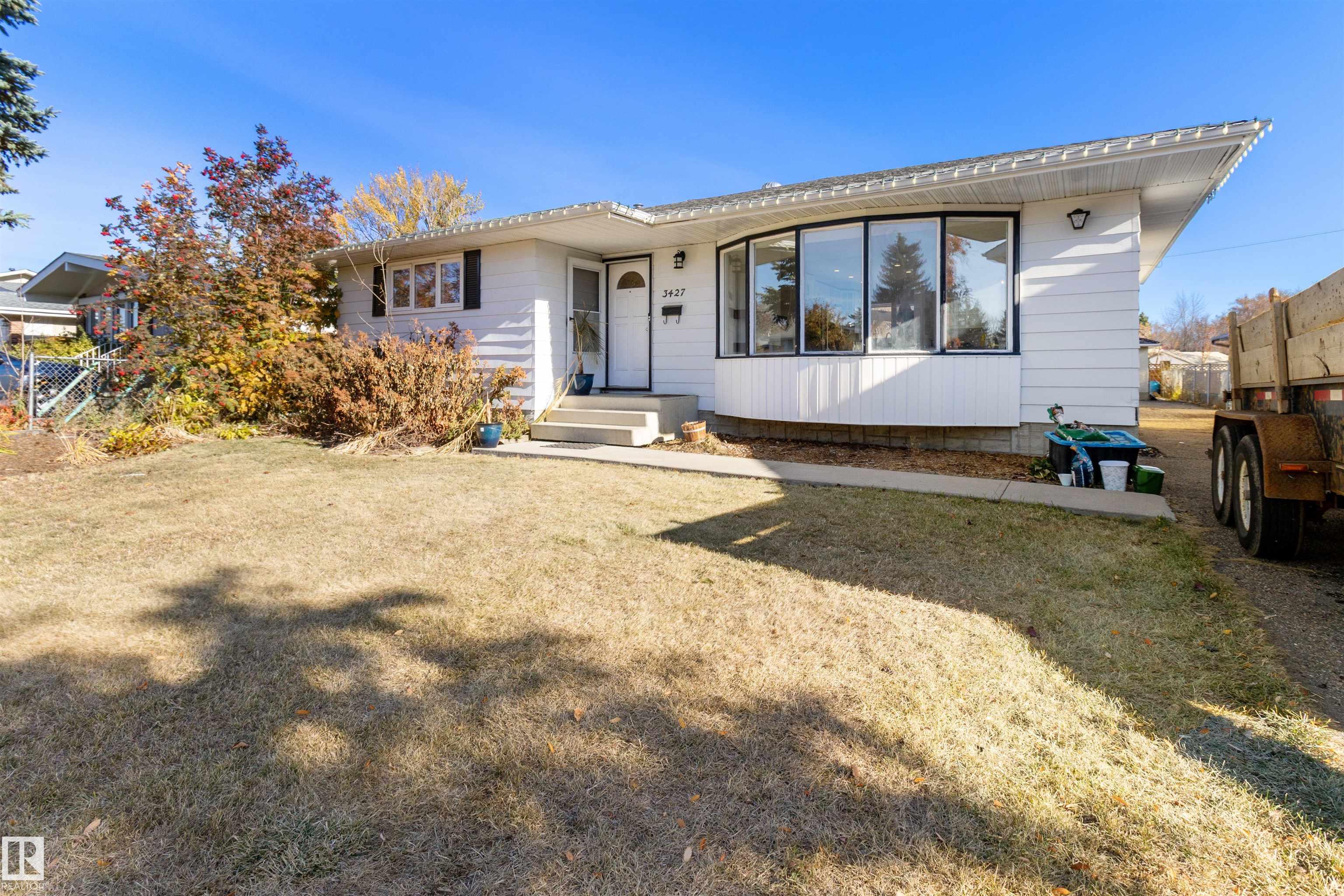 78 St Nw Unit 3427 St, Edmonton, AB T6K 0E1