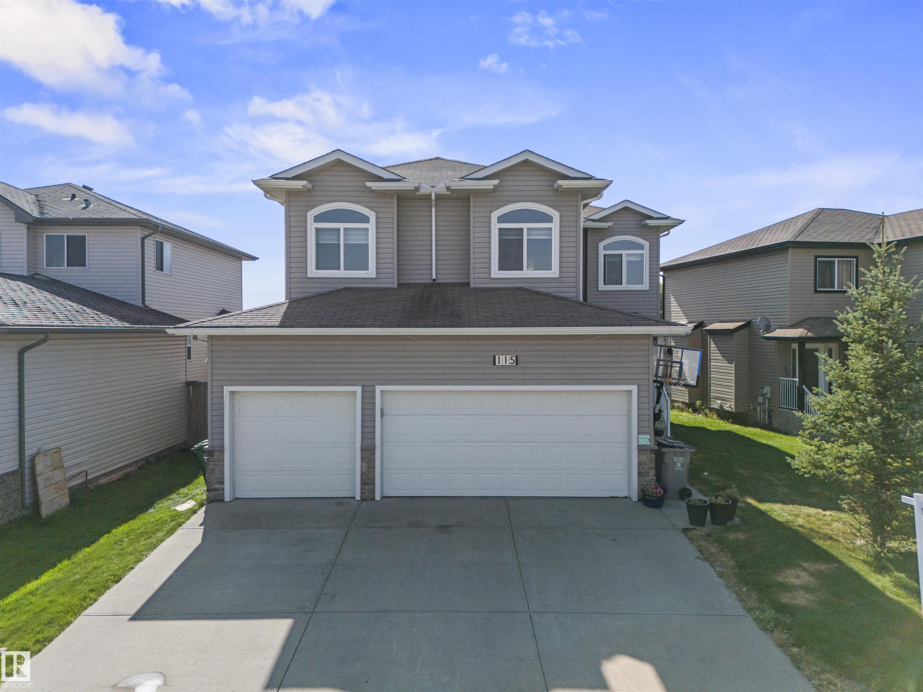 115 Lakeland Dr, Beaumont, AB T4X 0B4