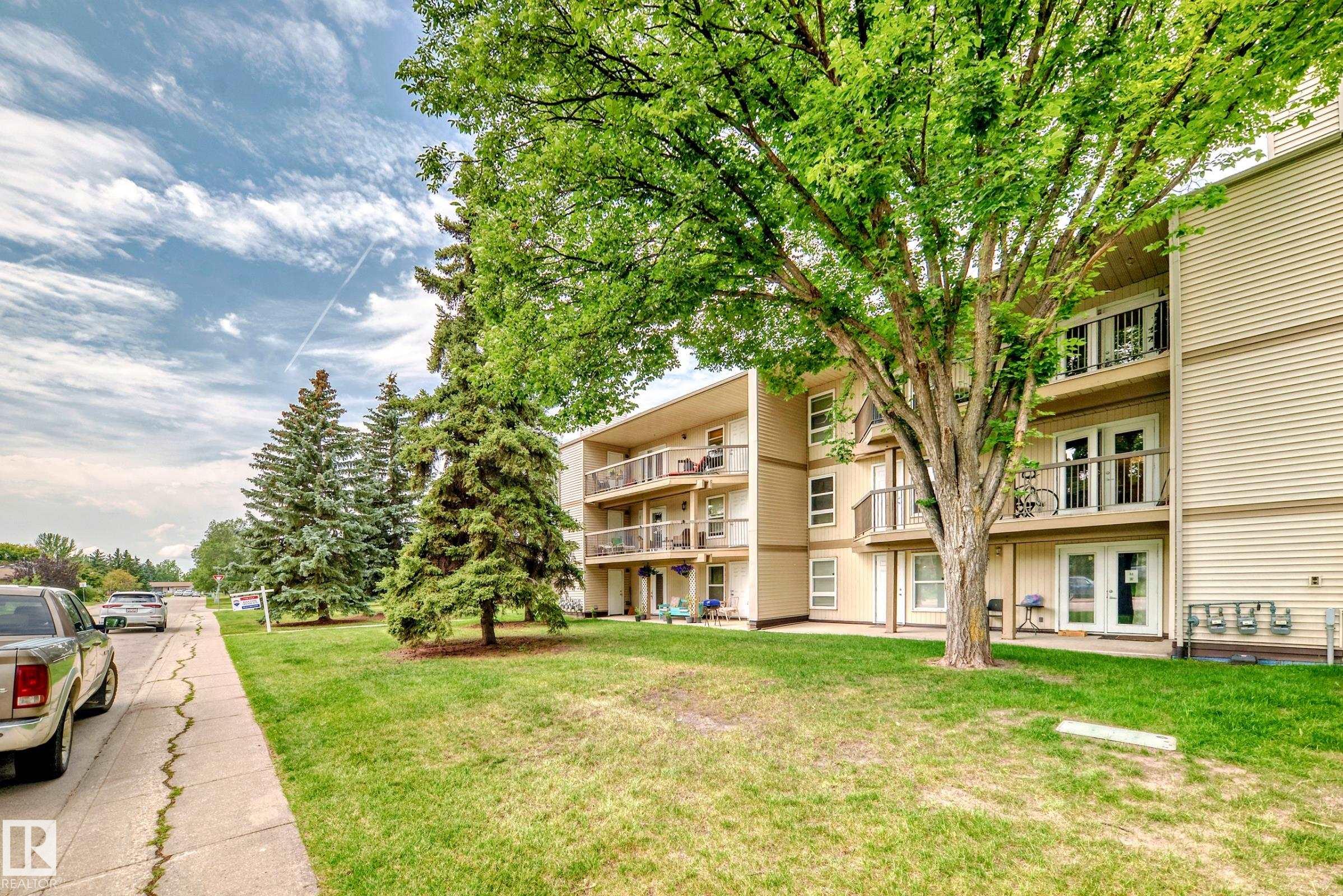 2908 105a Street Northwest #202, Edmonton, AB T6J 4J4