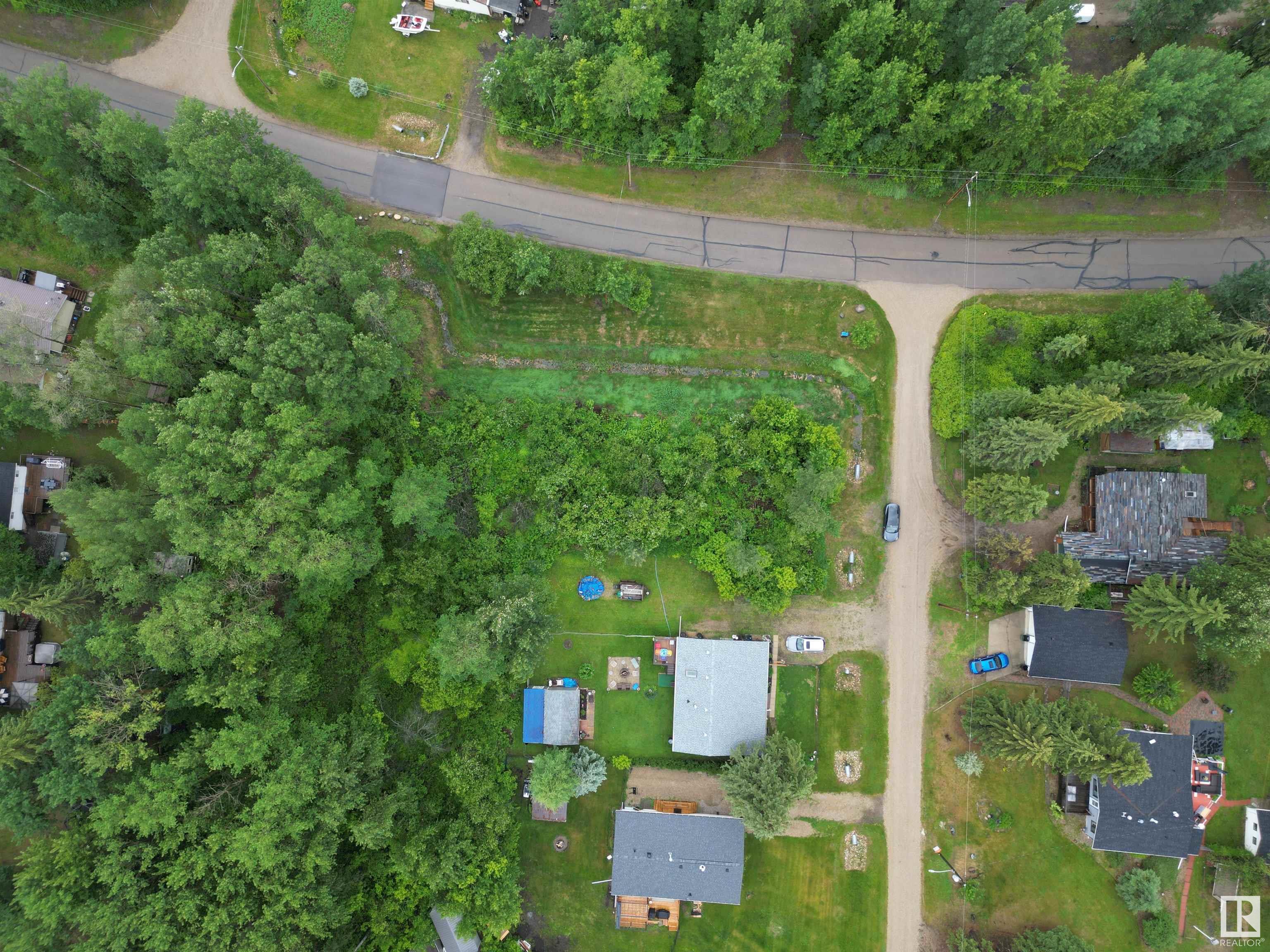 37 Hillside Cr Cres, Rural Lac Ste. Anne County, AB T0E 1H0