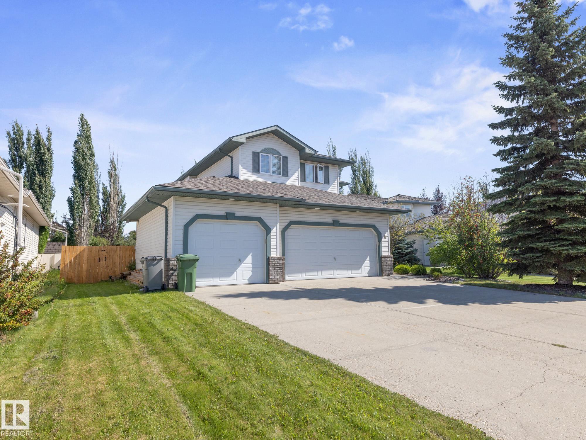 4 Rochelle Co Ct, Beaumont, AB T4X 1L5