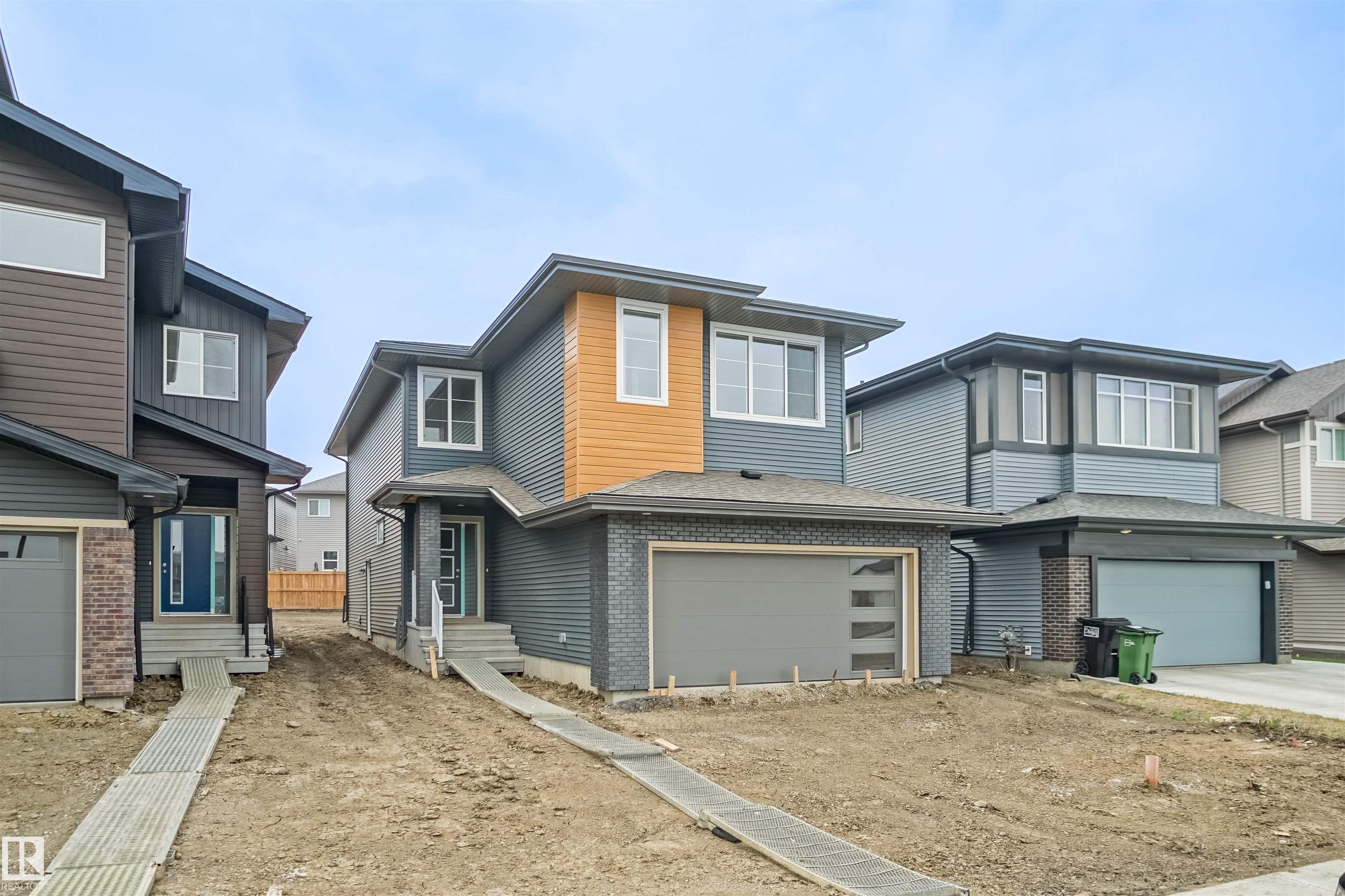 7 St Ne Unit 17336 St, Edmonton, AB T5Y 4G1