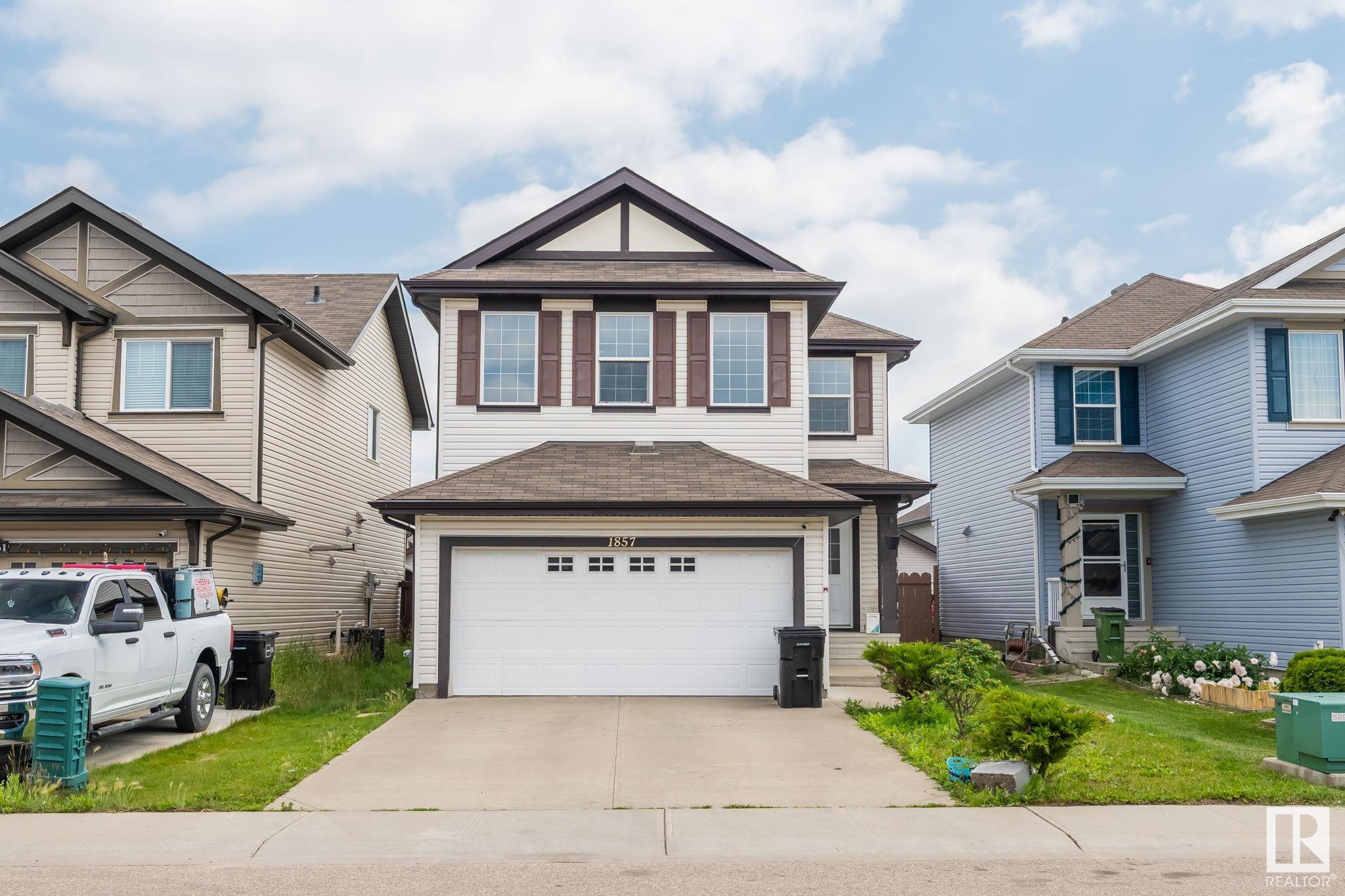32 St Nw Unit 1857 St #a, Edmonton, AB T6T 0R3