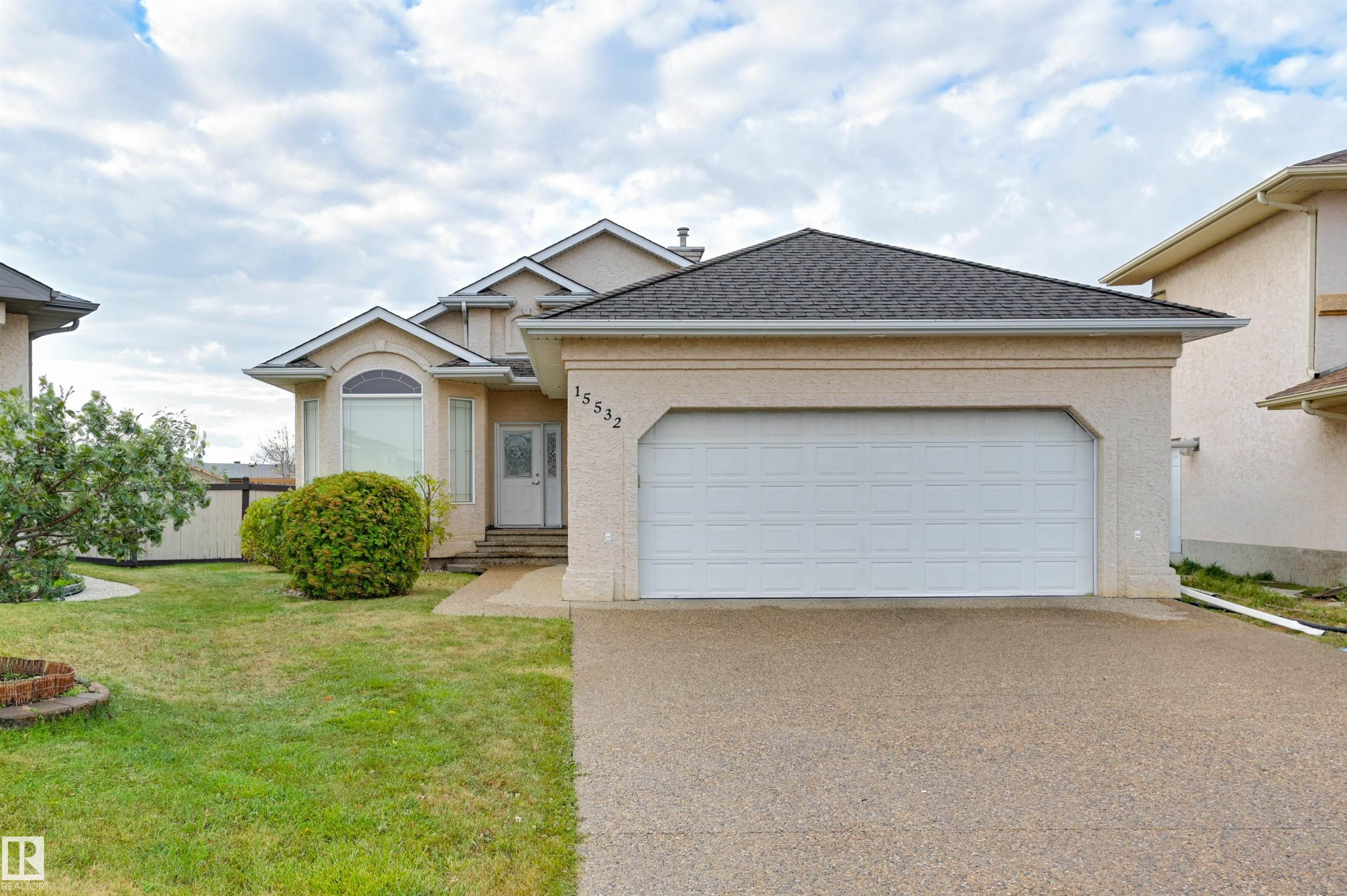 103 St Nw Unit 15532 St, Edmonton, AB T5X 6B3