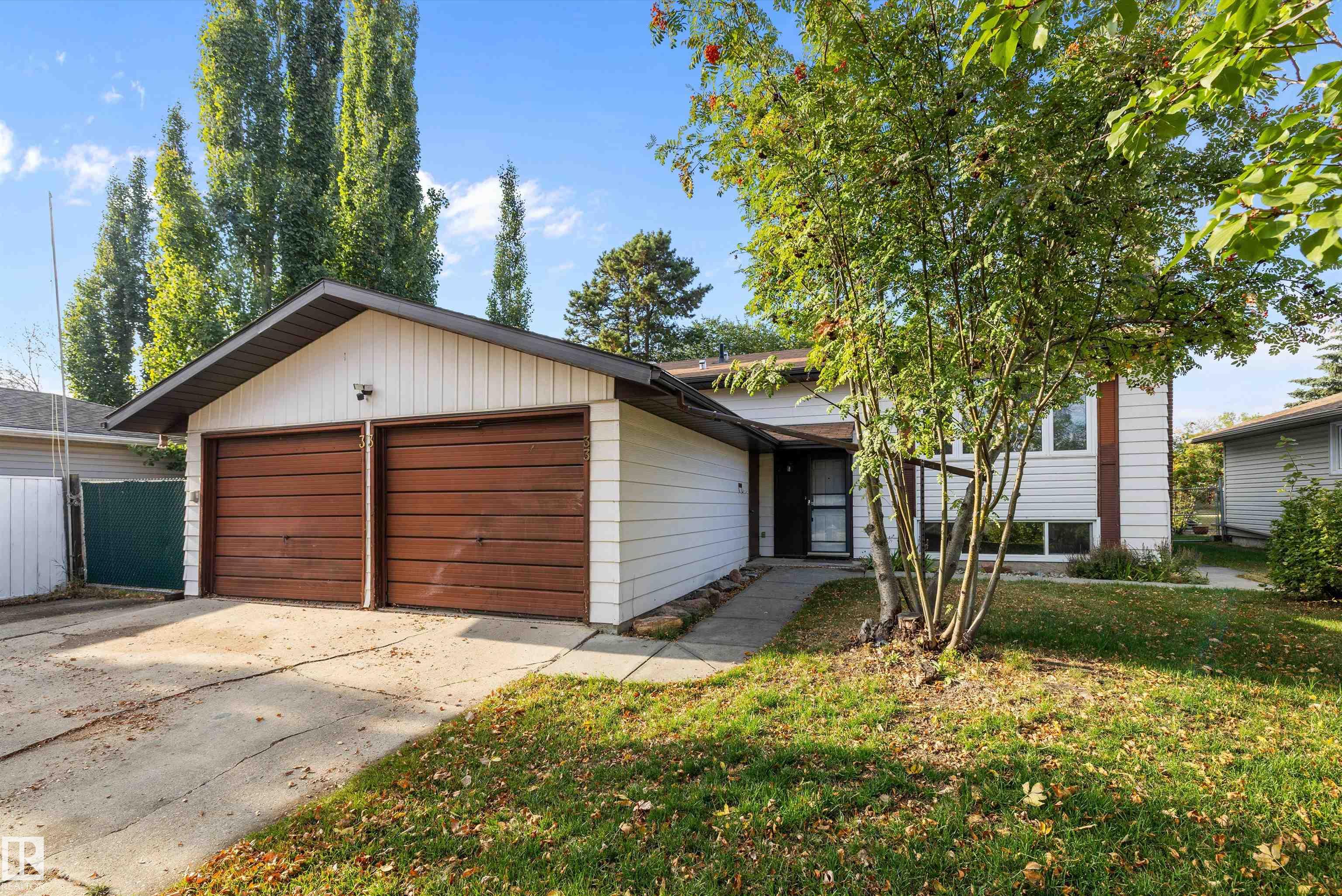 33 Afton Cr Cres, St. Albert, AB T8N 2P5