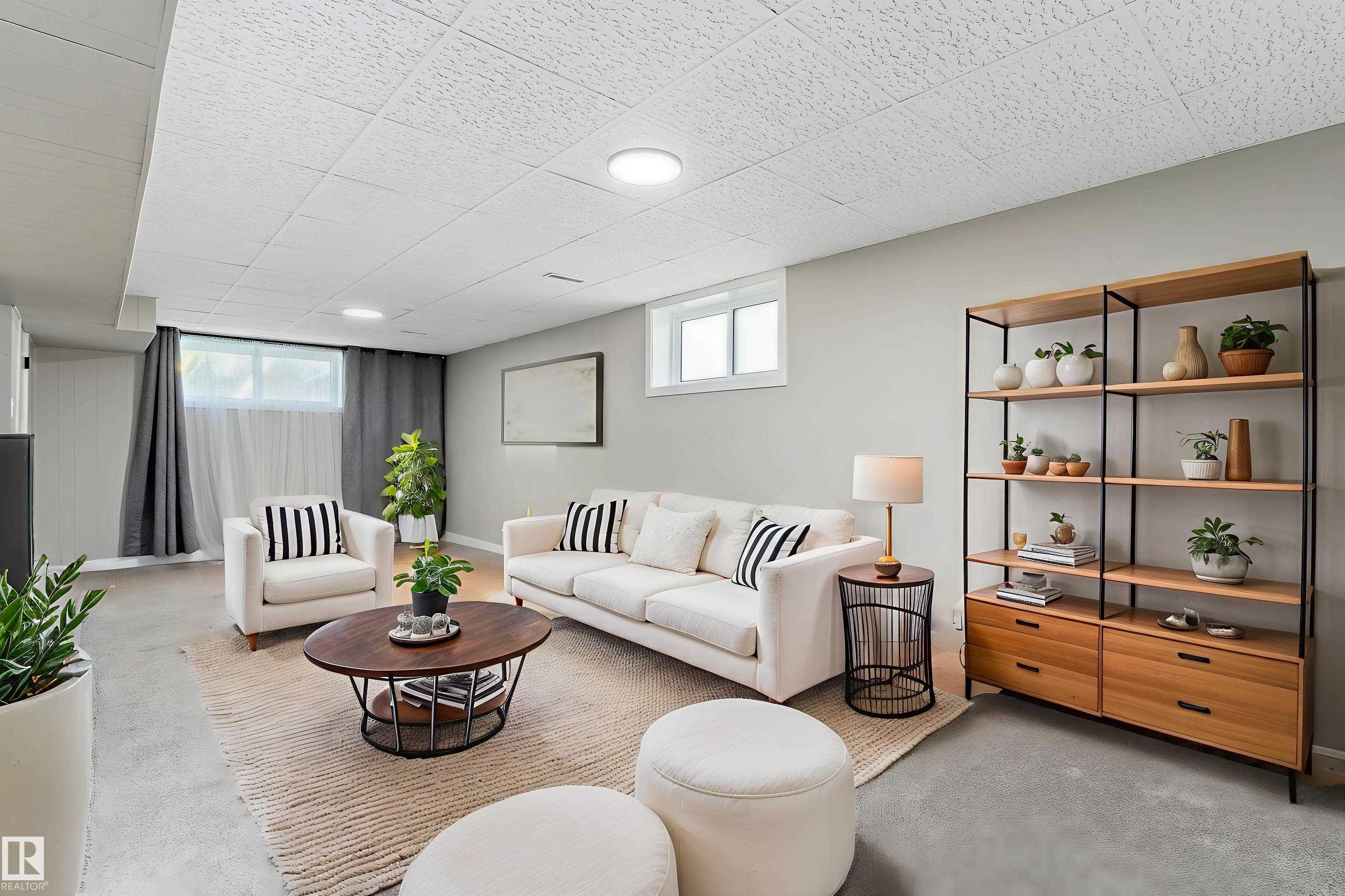 145 St Nw Unit 10157 St, Edmonton, AB T5N 2X6