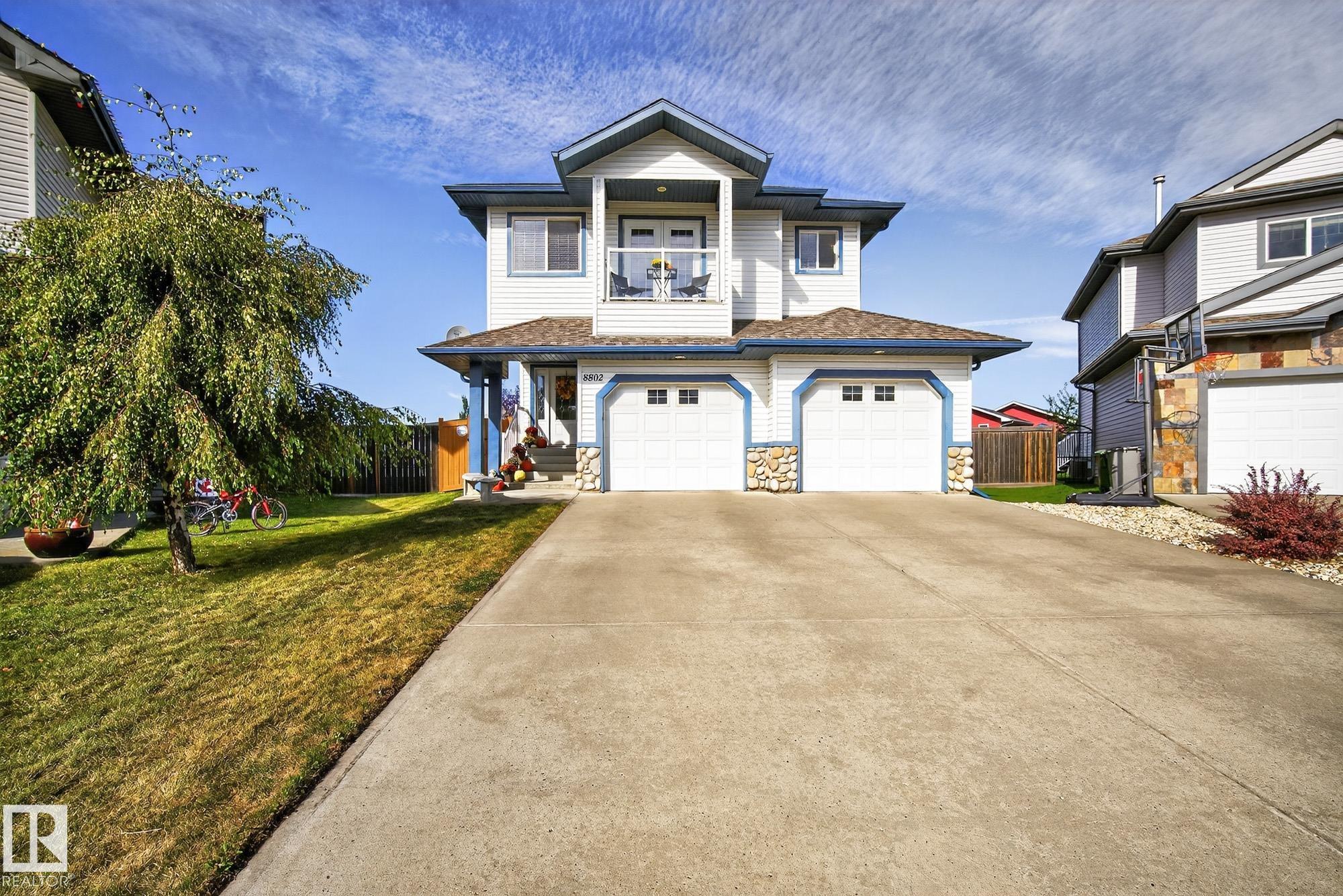 98 Av Unit 8802 Ave, Morinville, AB T8R 1T8