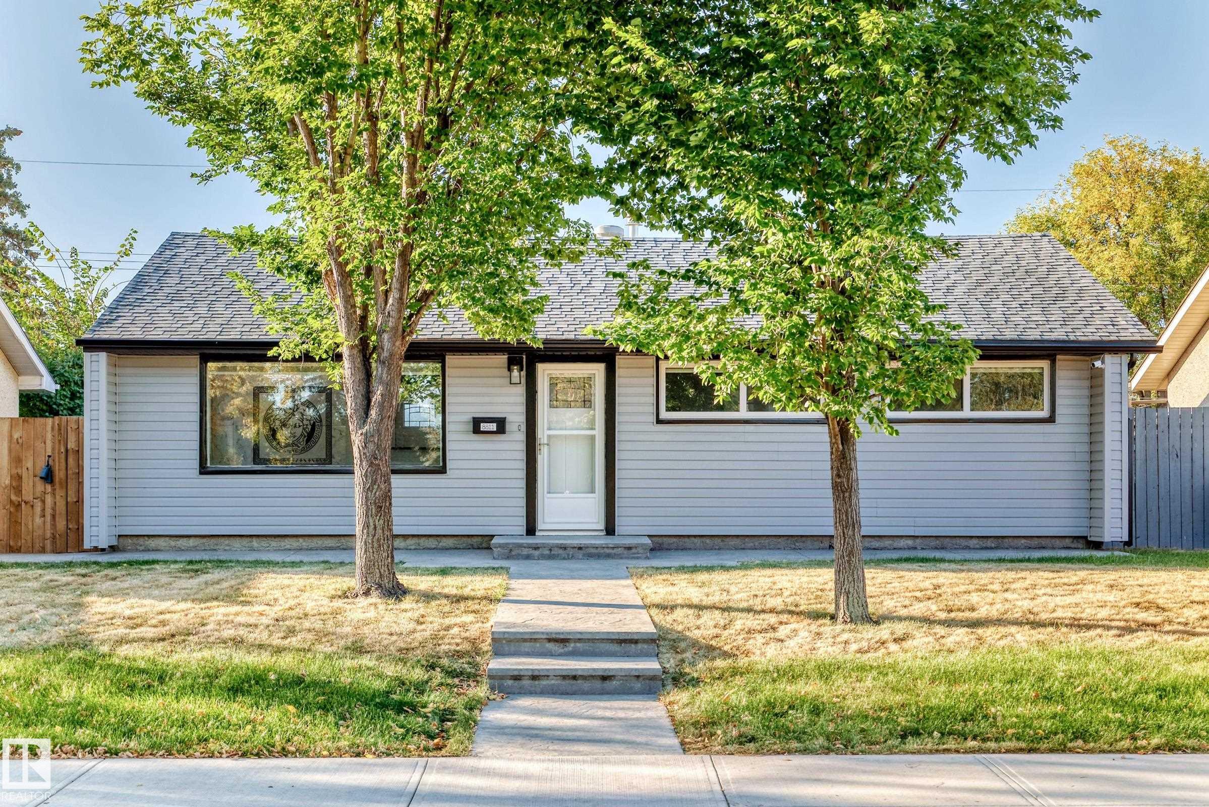 130 Av Nw Unit 8811 Ave #a, Edmonton, AB T5E 0V7