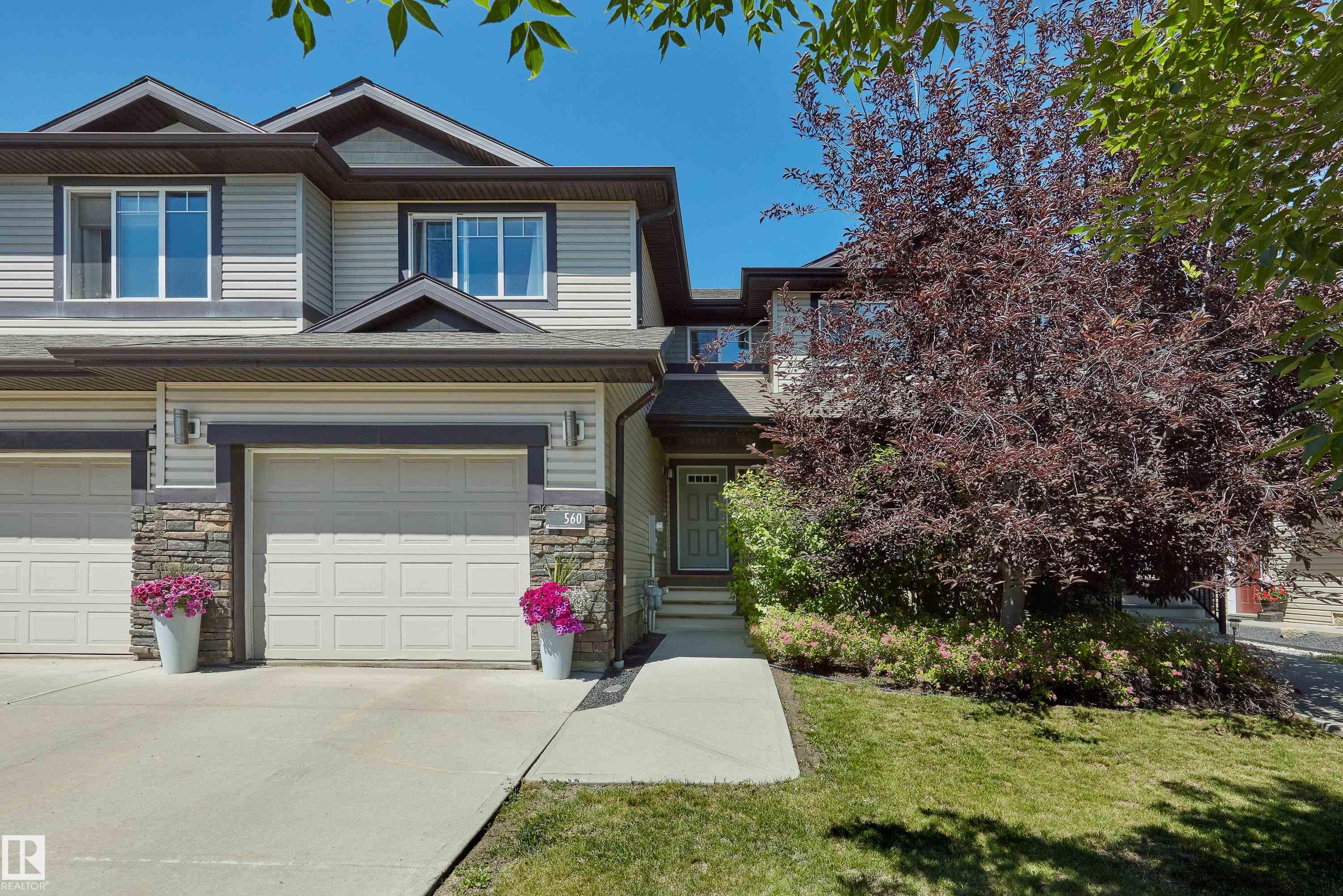 560 Chappelle Dr SW, Edmonton, AB T6W 2B5