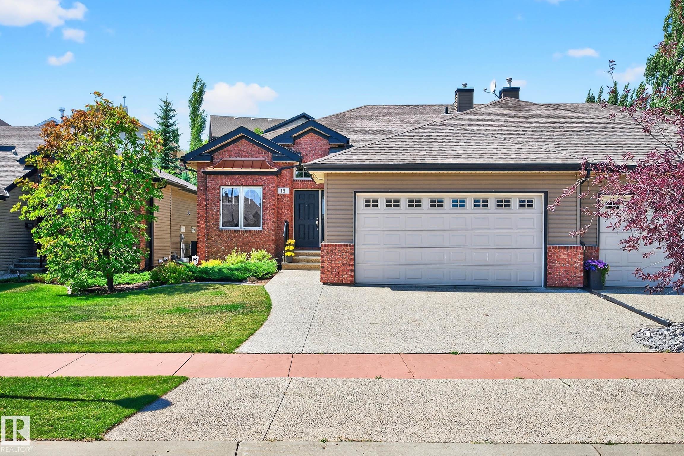 13 Oakcrest Tc Ter, St. Albert, AB T8N 3L1