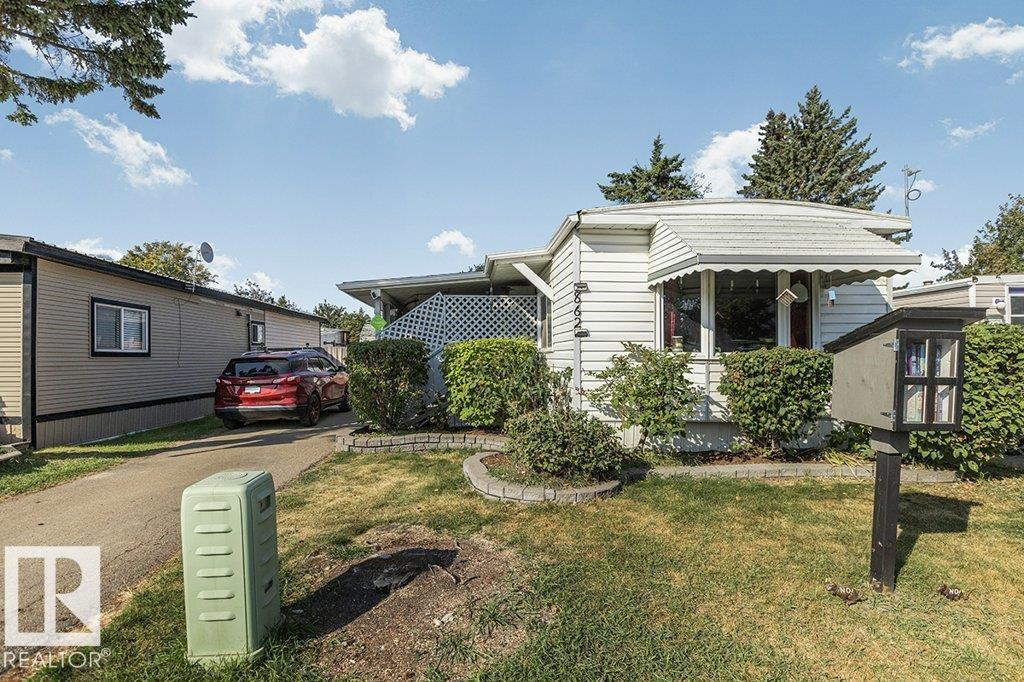 862 W Coast Ba Bay NW, Edmonton, AB T5S 1T6