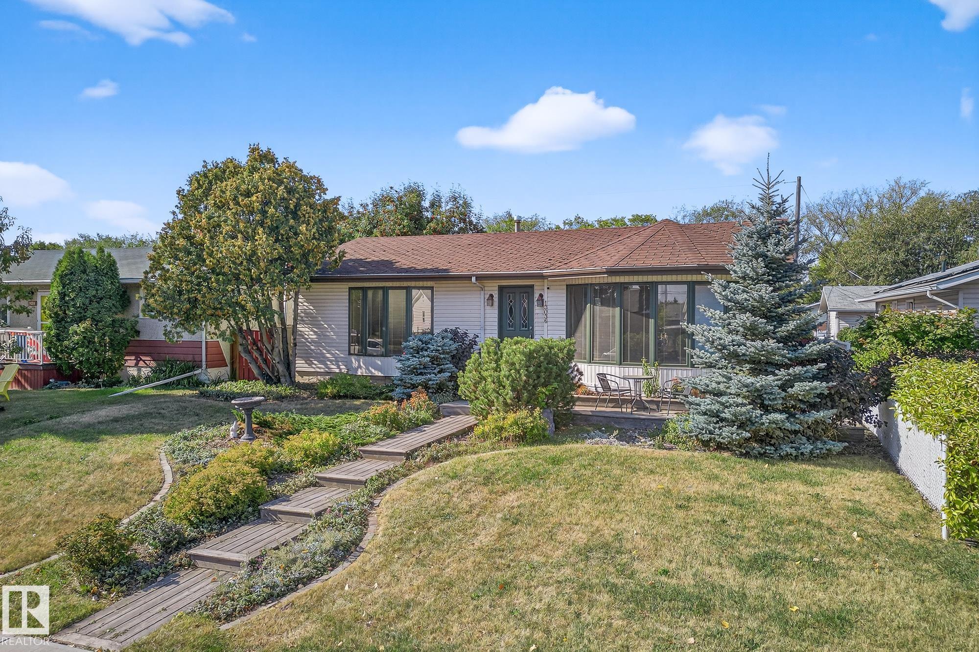 123 St Nw Unit 13036 St, Edmonton, AB T5L 0J7