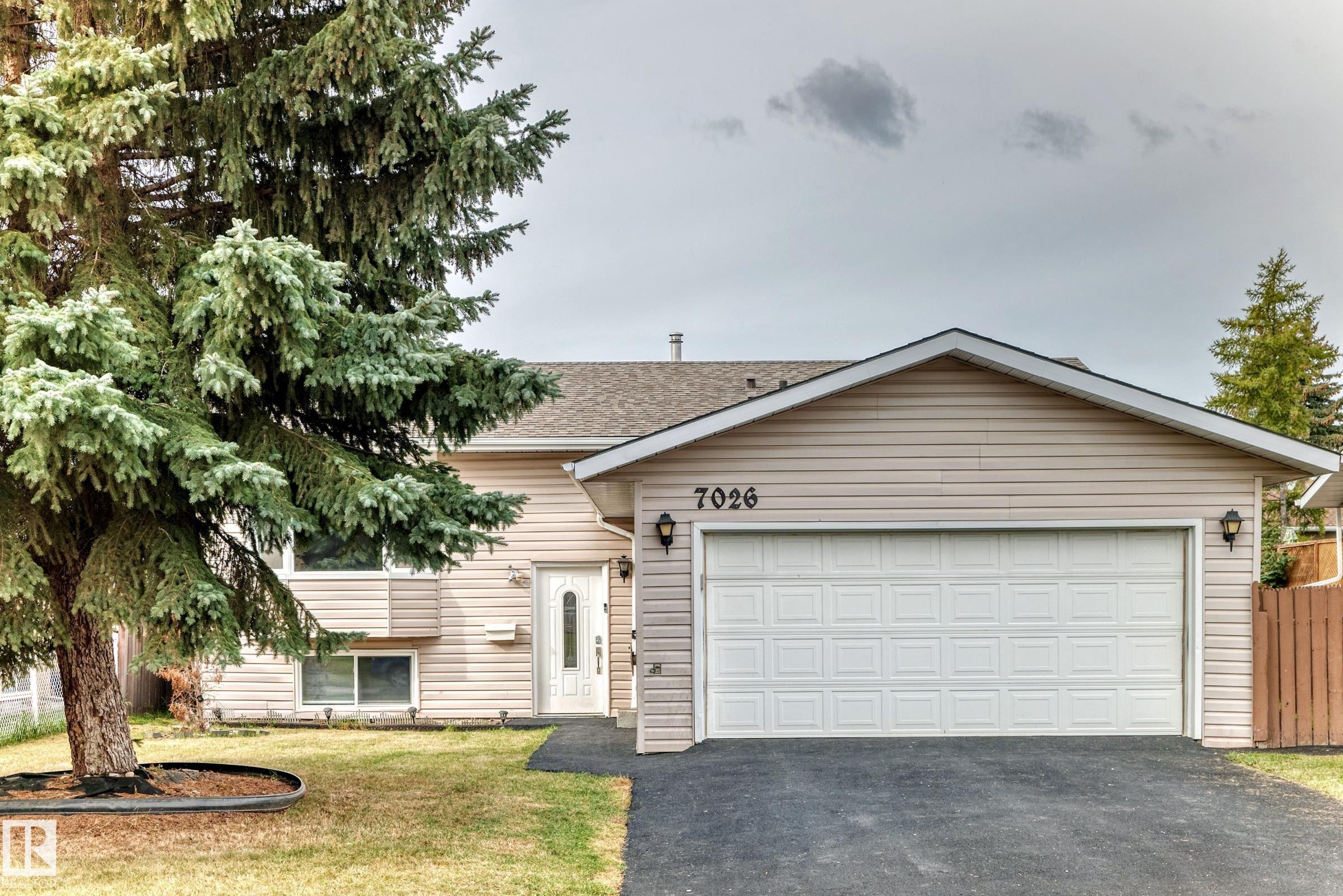 11 Av Nw Unit 7026 Ave, Edmonton, AB T6K 3J5
