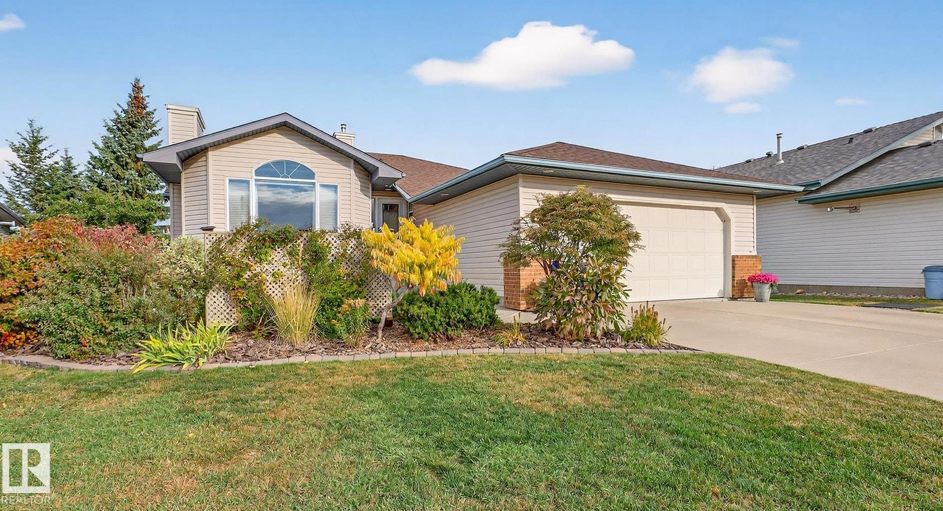 104 Chancery, Sherwood Park, AB T8H 1Z4