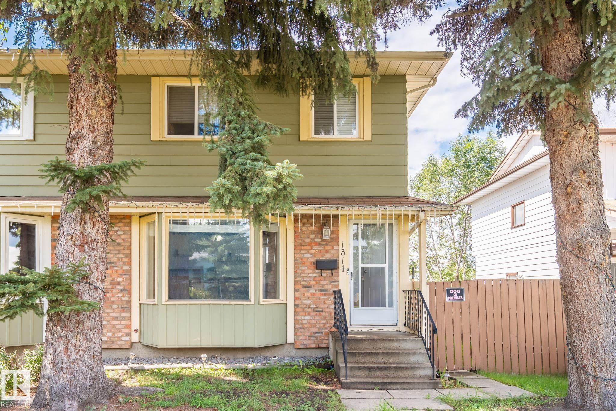 54 St Nw Unit 1314 St, Edmonton, AB T6L 2P4