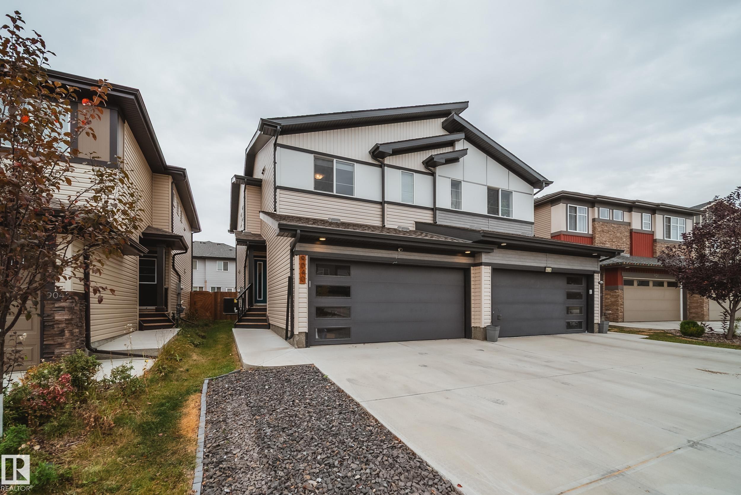 9040 Cooper Link Li SW, Edmonton, AB T6W 4A4
