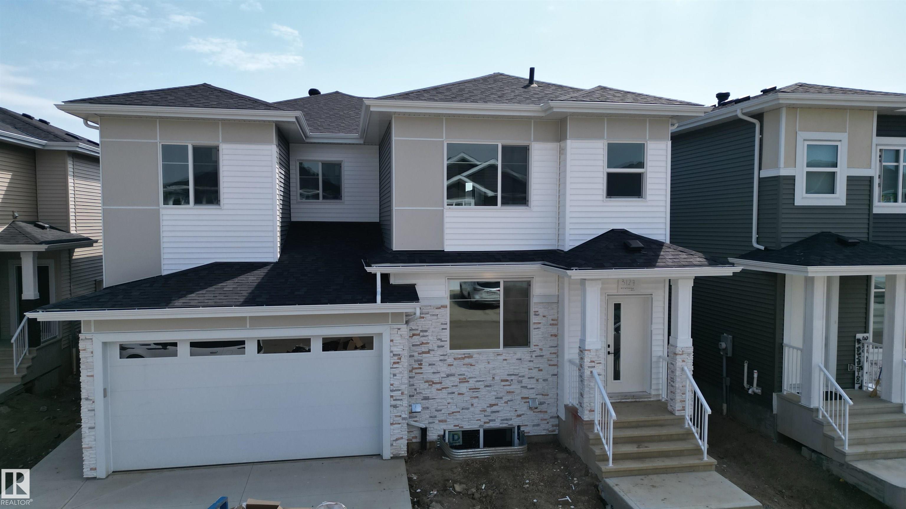 3127 Magpie Way NW, Edmonton, AB T5S 0V3