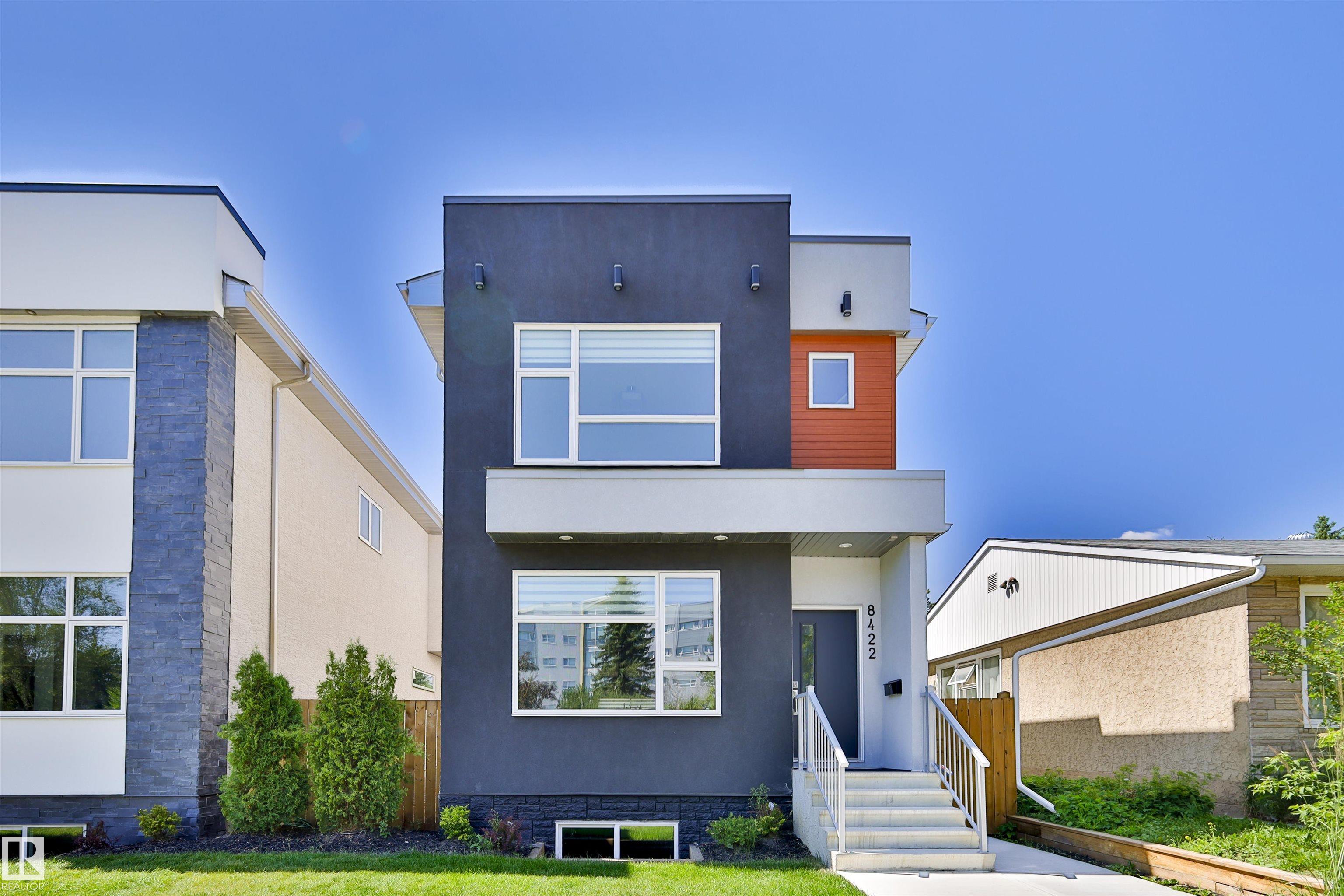 117 St Nw Unit 8422 St, Edmonton, AB T6G 1R4