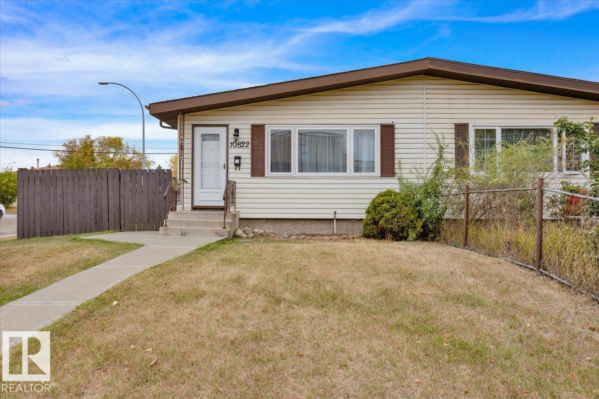 134 Av Nw Unit 10822 Ave, Edmonton, AB T5E 1K1