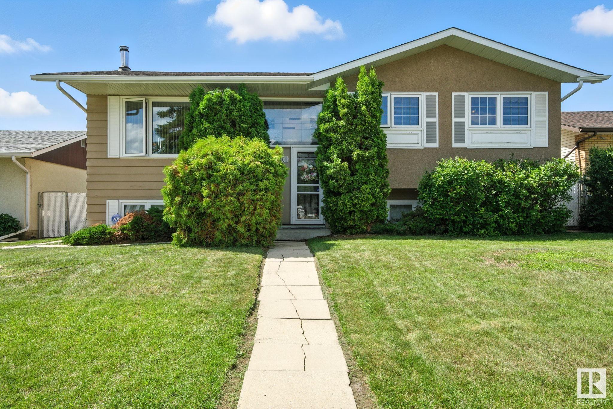 81 St Nw Unit 14936 St, Edmonton, AB T5C 1P5