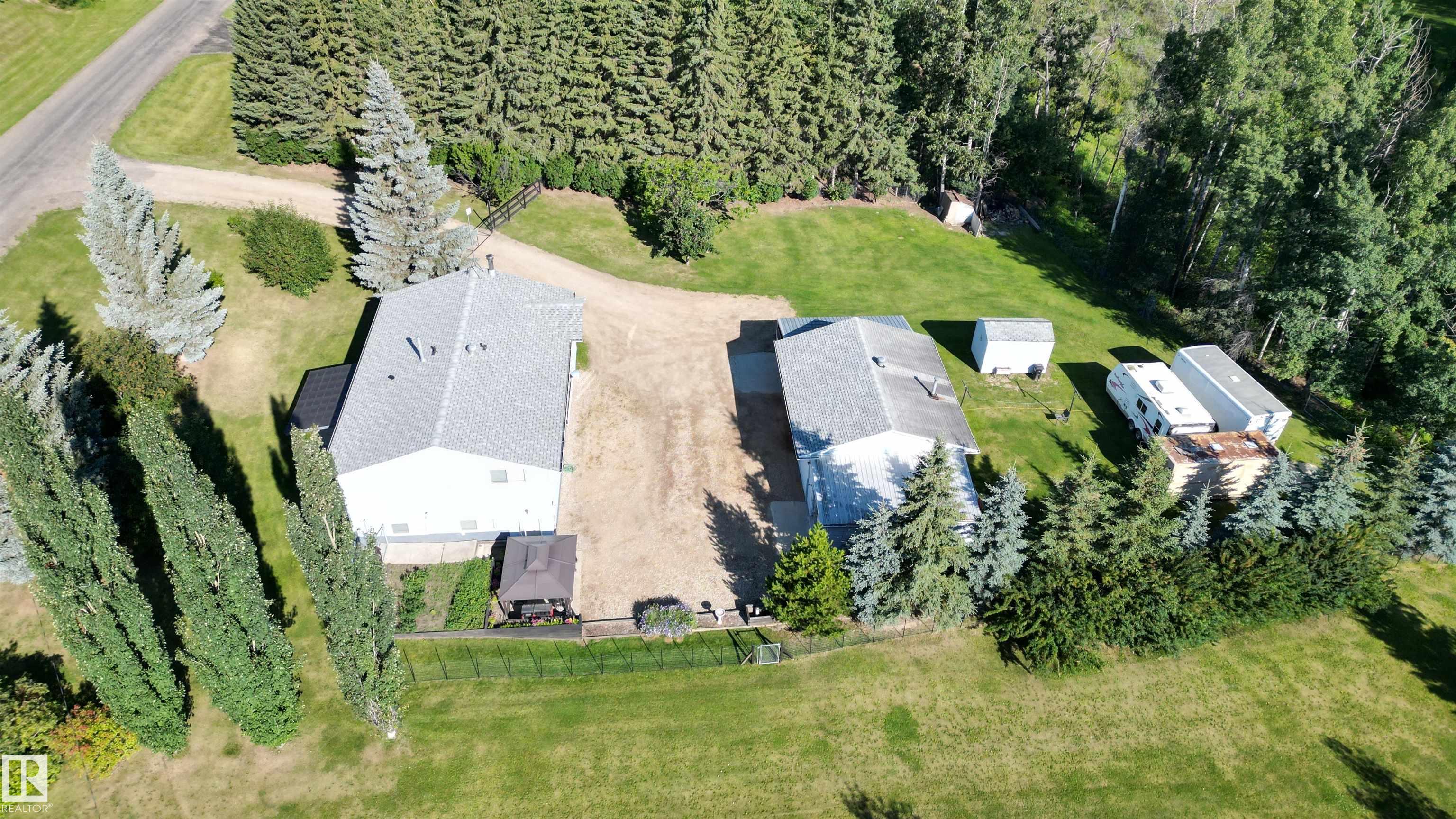 2228 Parkland Dr #4 Dr, Rural Parkland County, AB T7Y 2L2