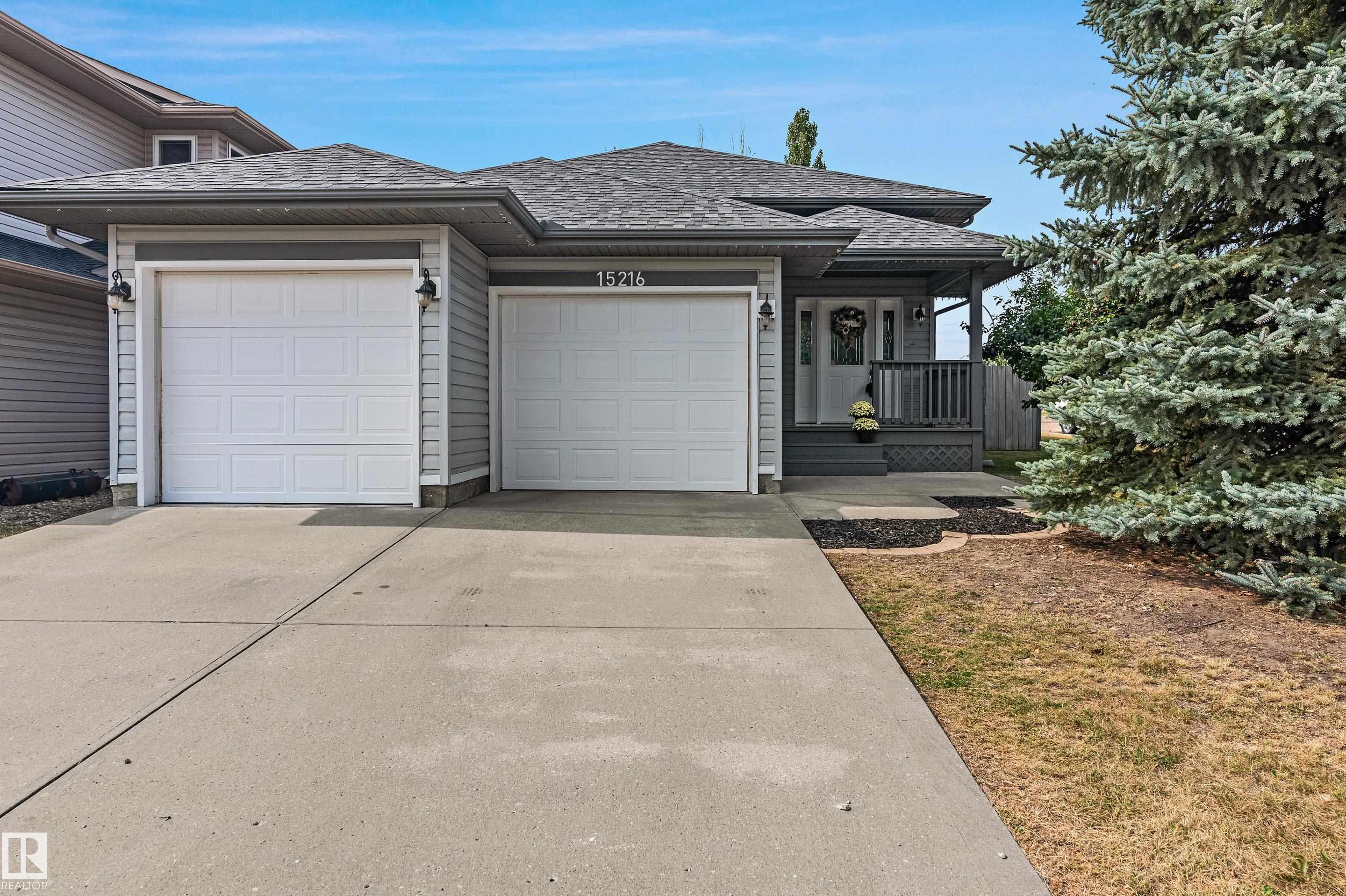 49 St Nw Unit 15216 St, Edmonton, AB T5Y 3C1