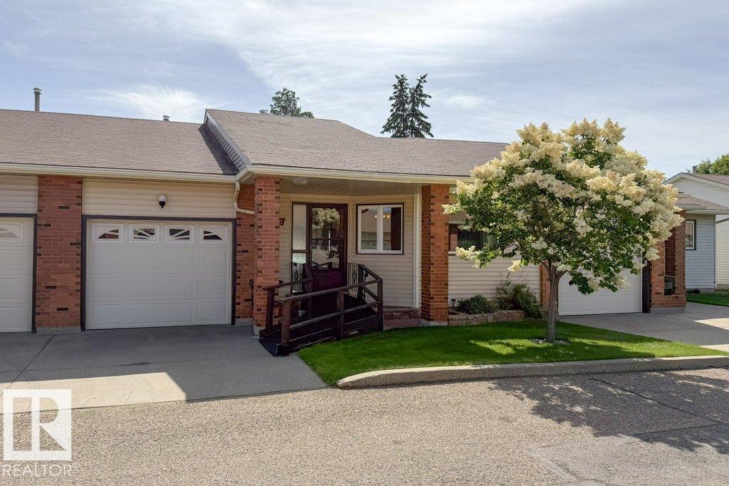 153 Ave Nw Unit 10686, Edmonton, AB T5X 5S1