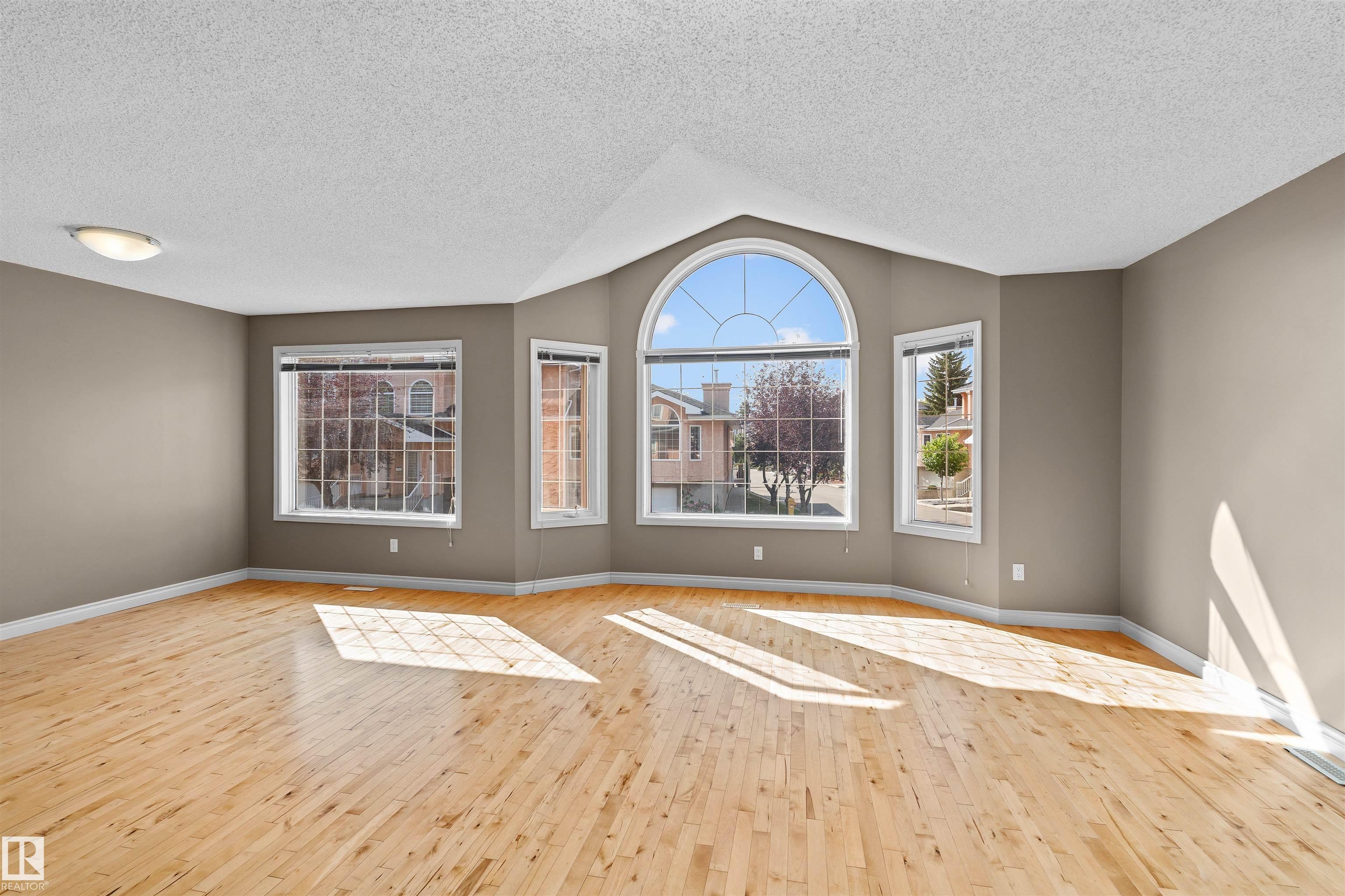 11115 9 Avenue Northwest #unit 101, Edmonton, AB T6J 6Z1