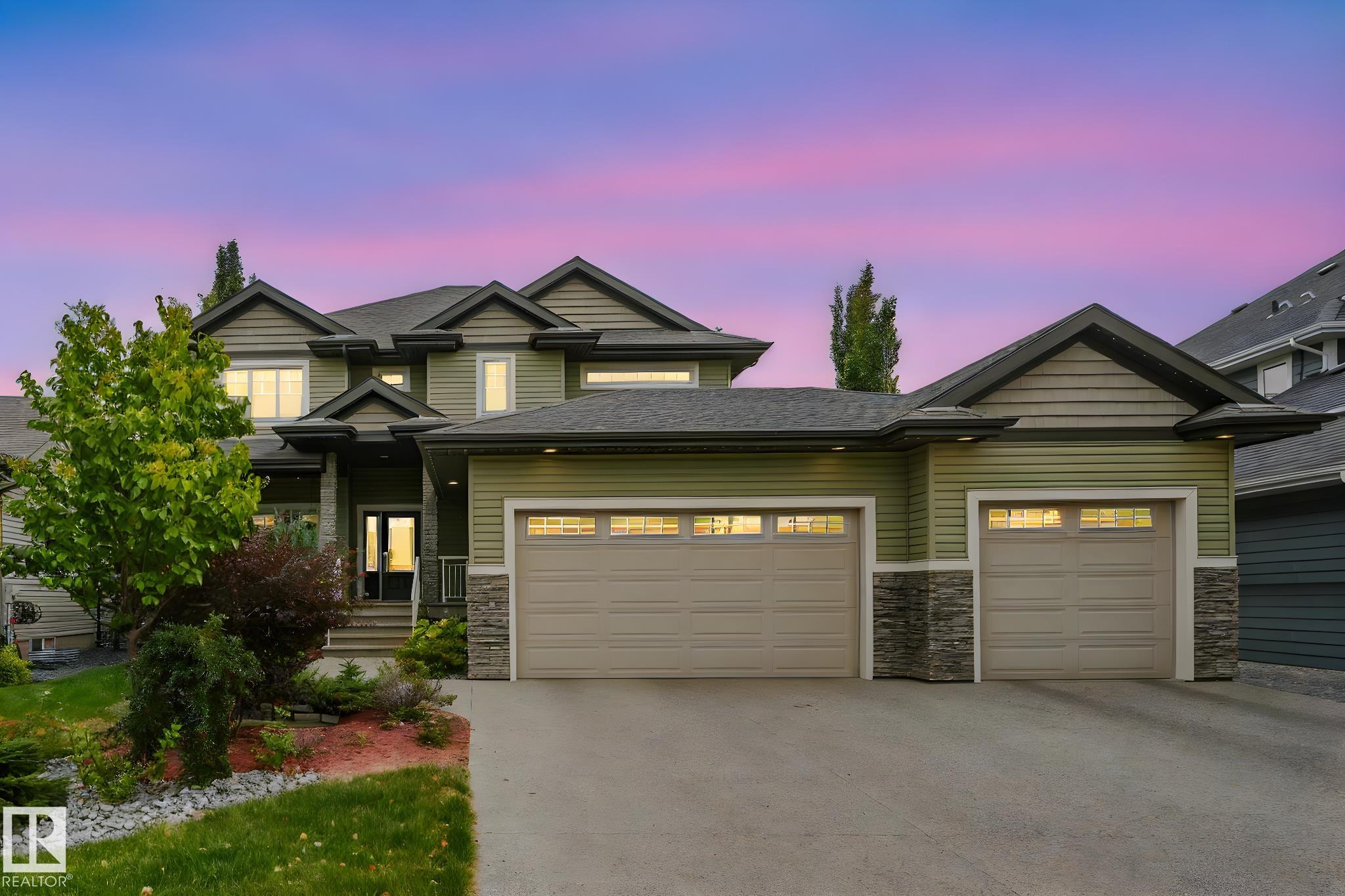2441 Bowen Wd Wynd SW, Edmonton, AB T6W 0E8