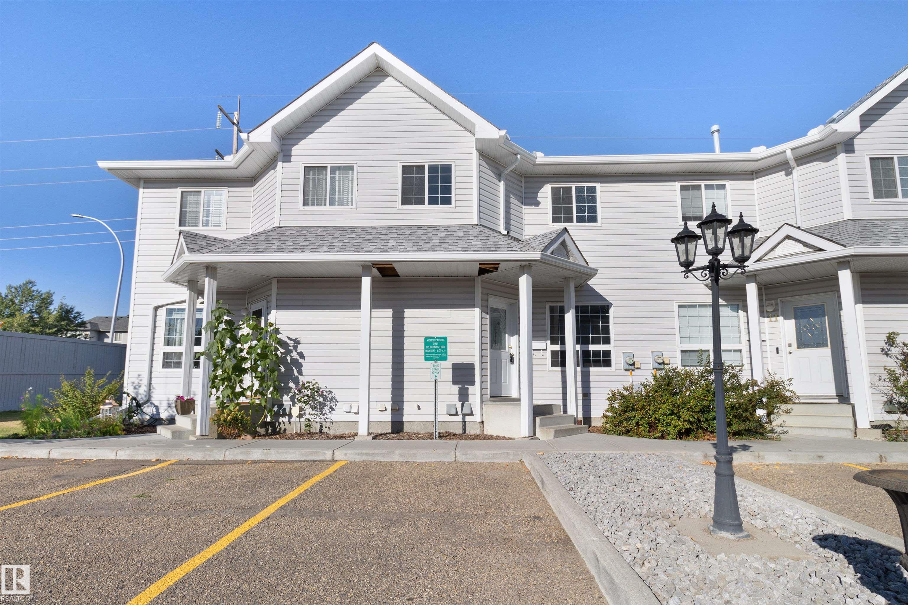 10 Cranberry Dr #12 Dr, Sherwood Park, AB T8H 2A1