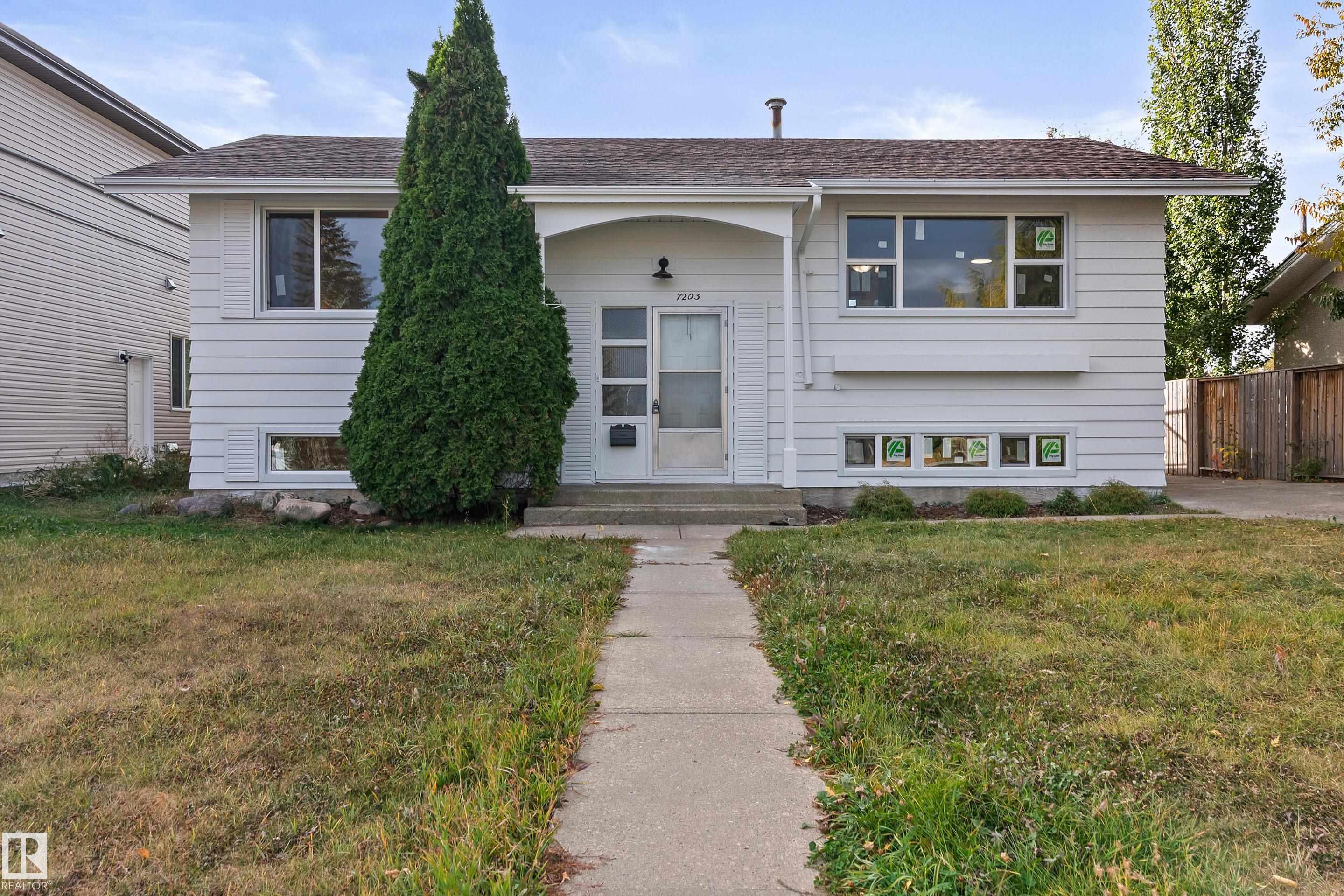 93 Av Nw Unit 7203 Ave, Edmonton, AB T6B 1B2
