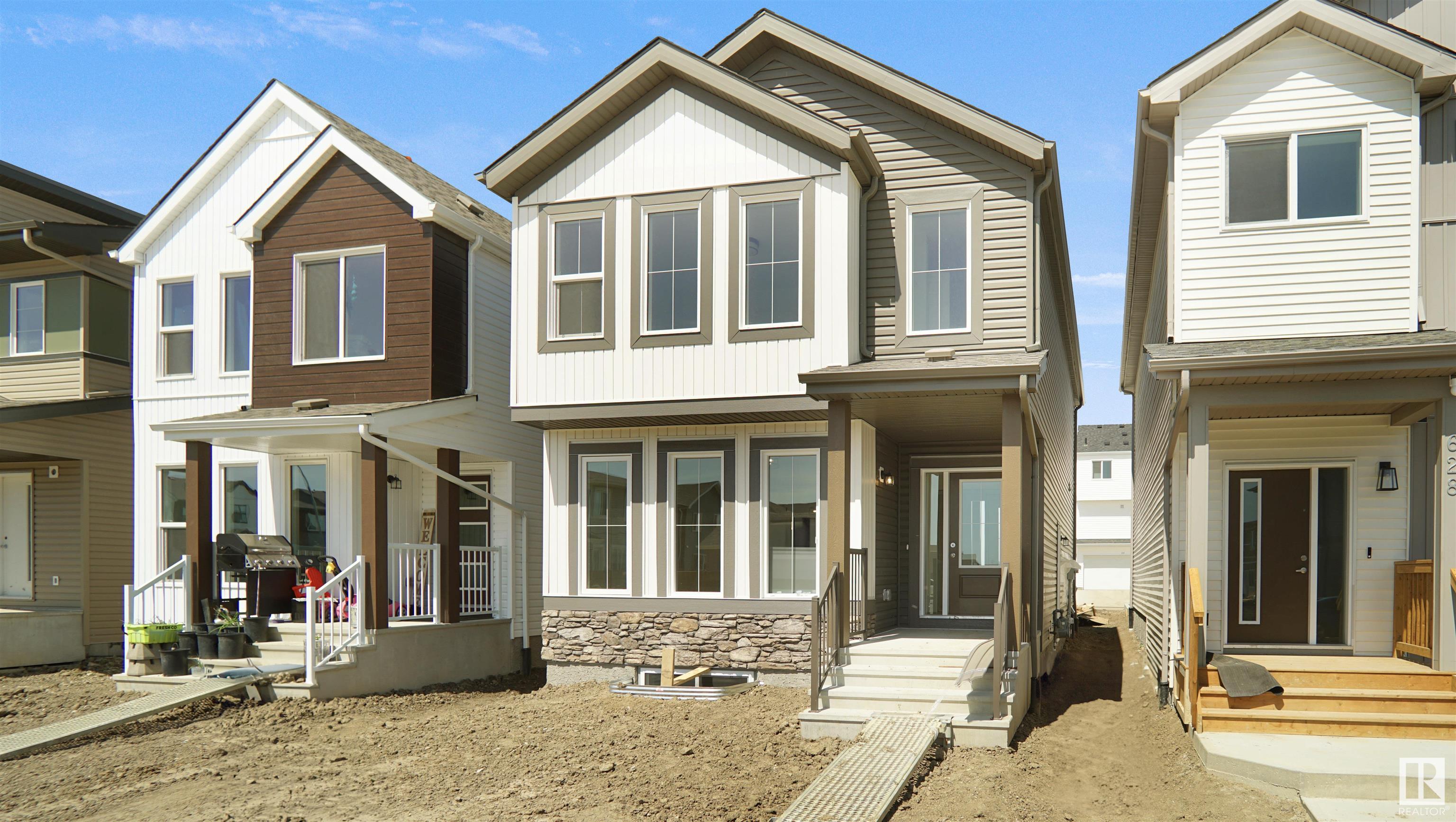 85 St Nw Unit 18235 St, Edmonton, AB T5Z 0E4