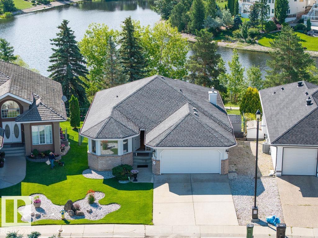 547 Twin Brooks Ba Bay NW, Edmonton, AB T6J 6X3