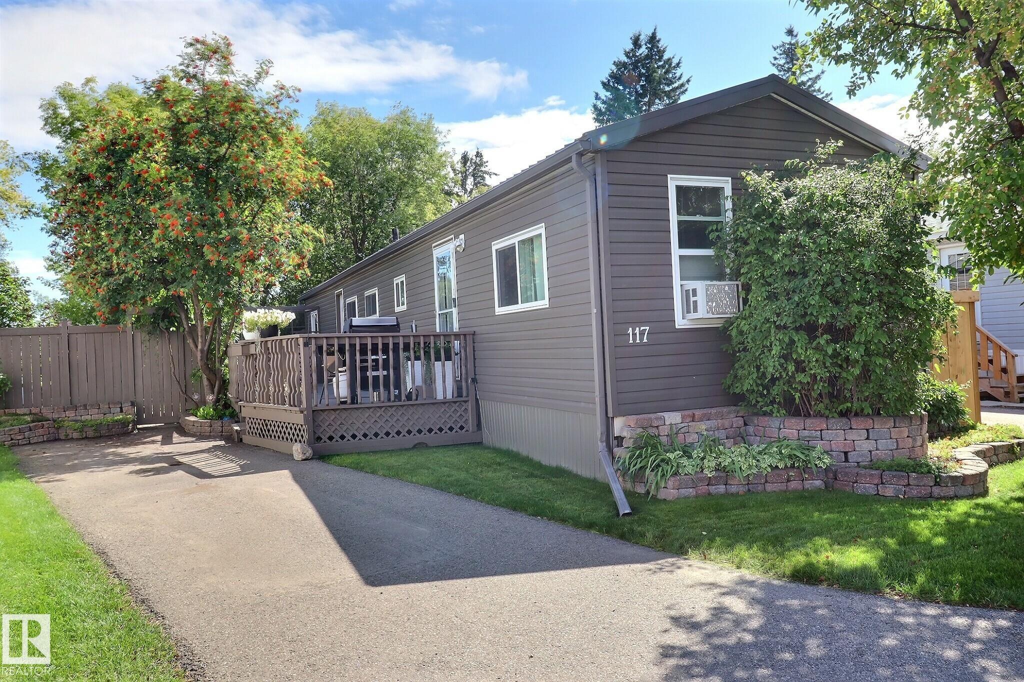 117 W View Cr Cres NW, Edmonton, AB T5S 1T5