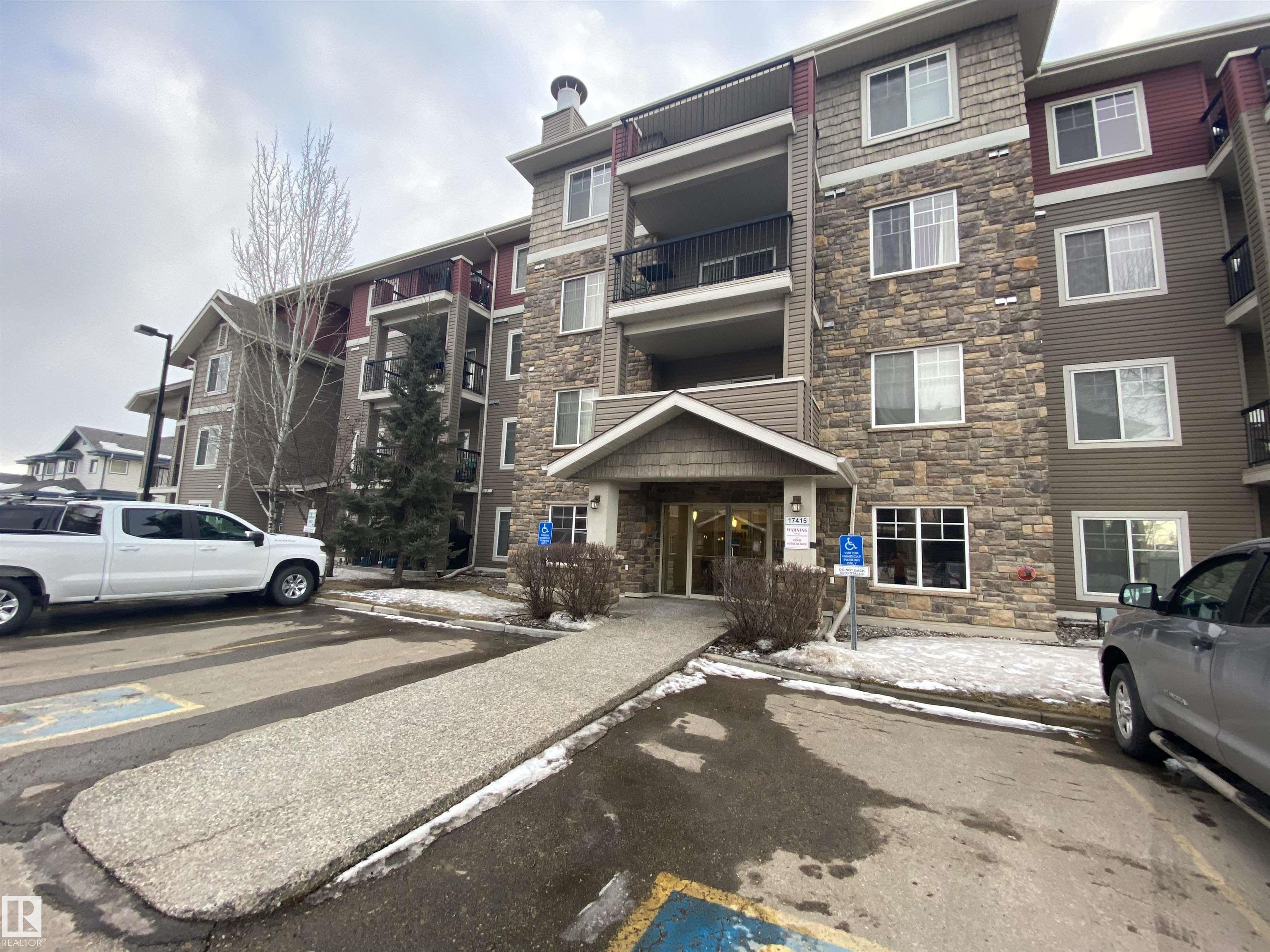 17407 99 Avenue Northwest #319, Edmonton, AB T6T 0W8