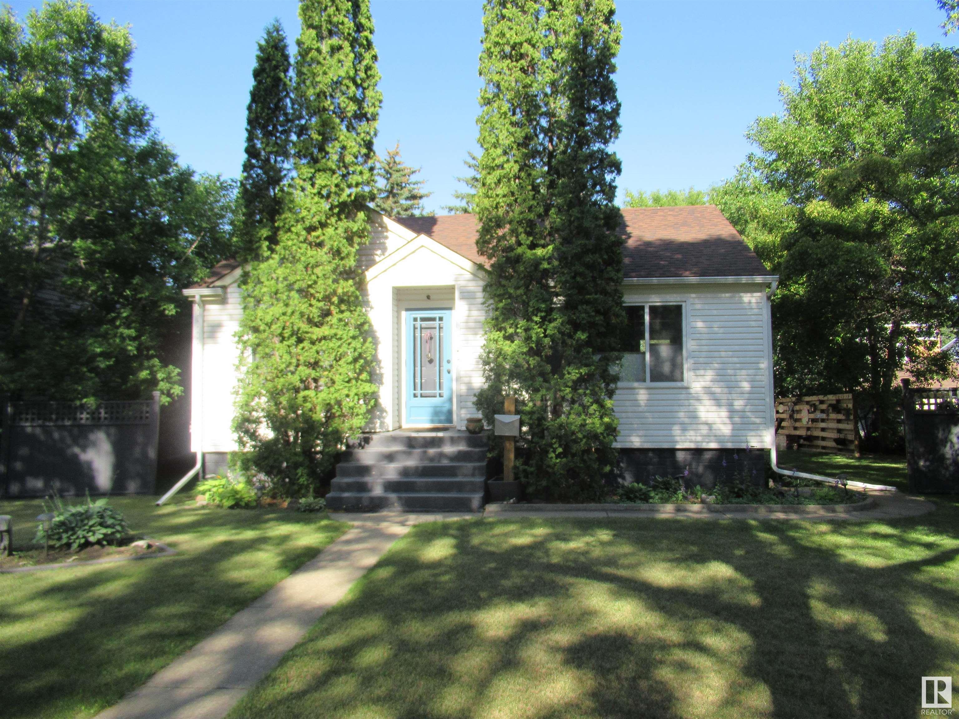 63 St Nw Unit 11435 St, Edmonton, AB T5W 4G1
