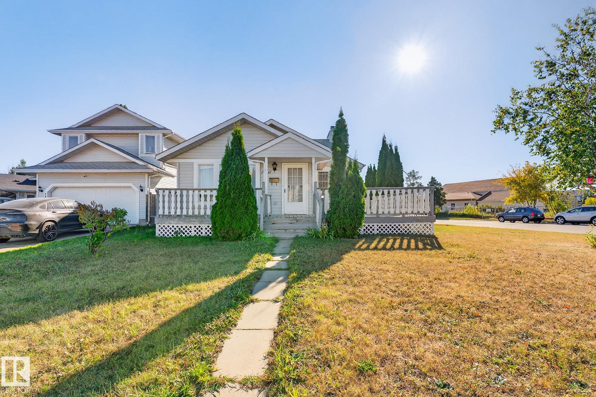 37 St Nw Unit 14511 St, Edmonton, AB T5Y 2K8