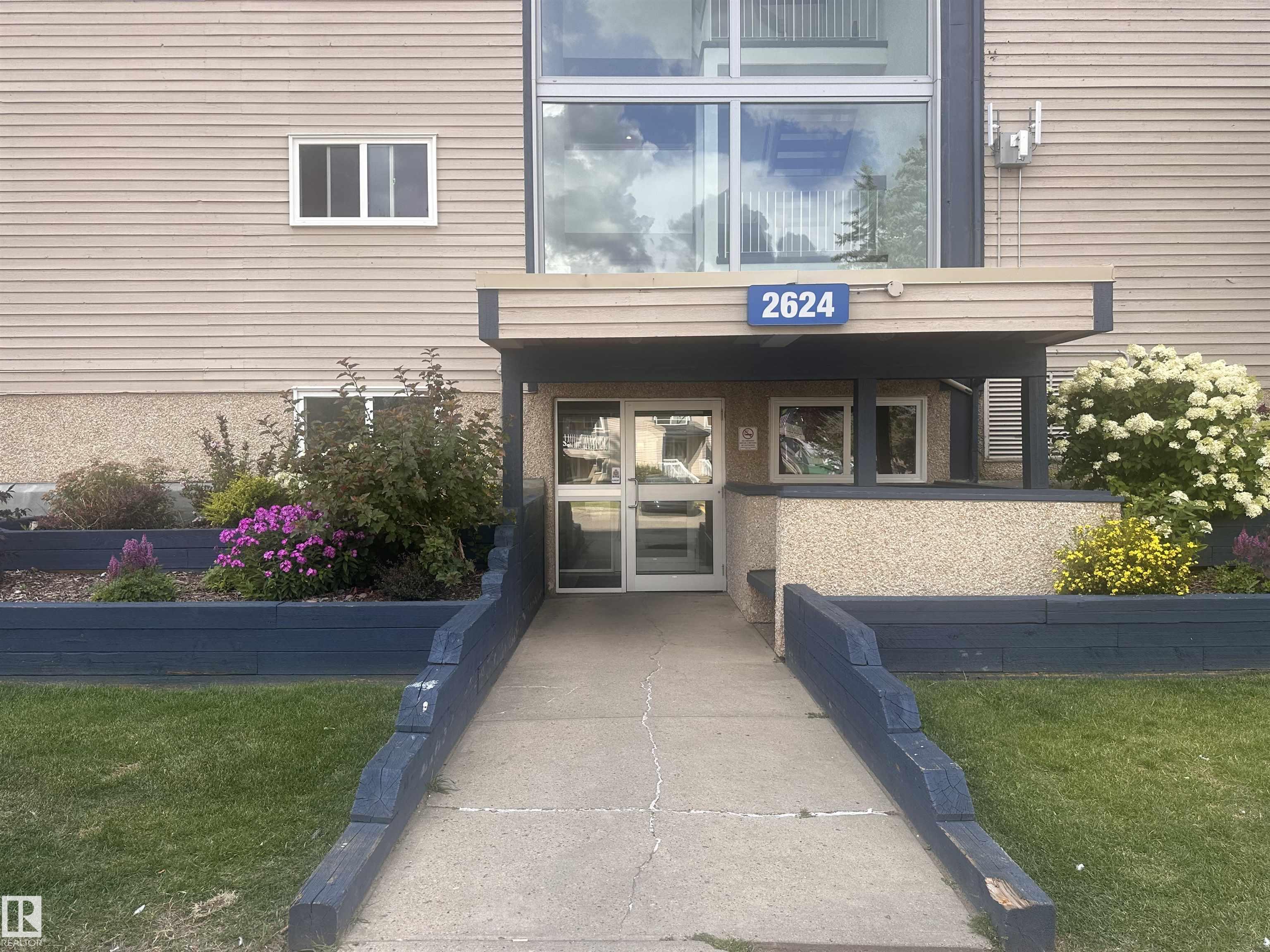 2624 Mill Woods Road East #407, Edmonton, AB T6L 5K7