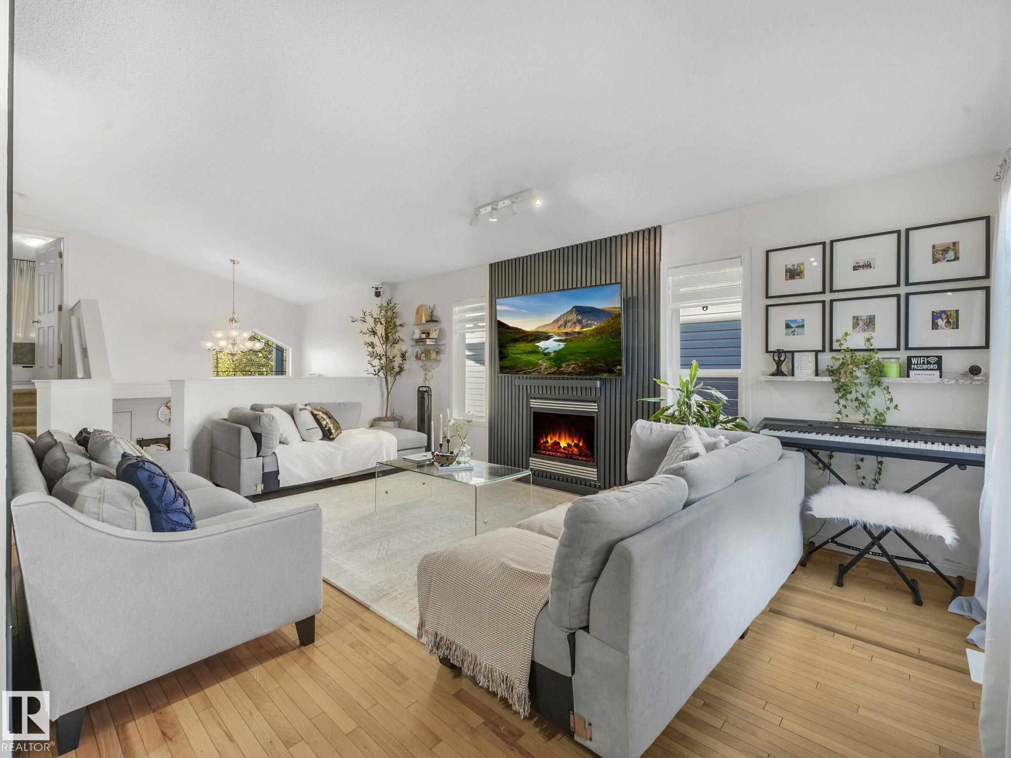 21 St Nw Unit 3239 St, Edmonton, AB T6T 0A8